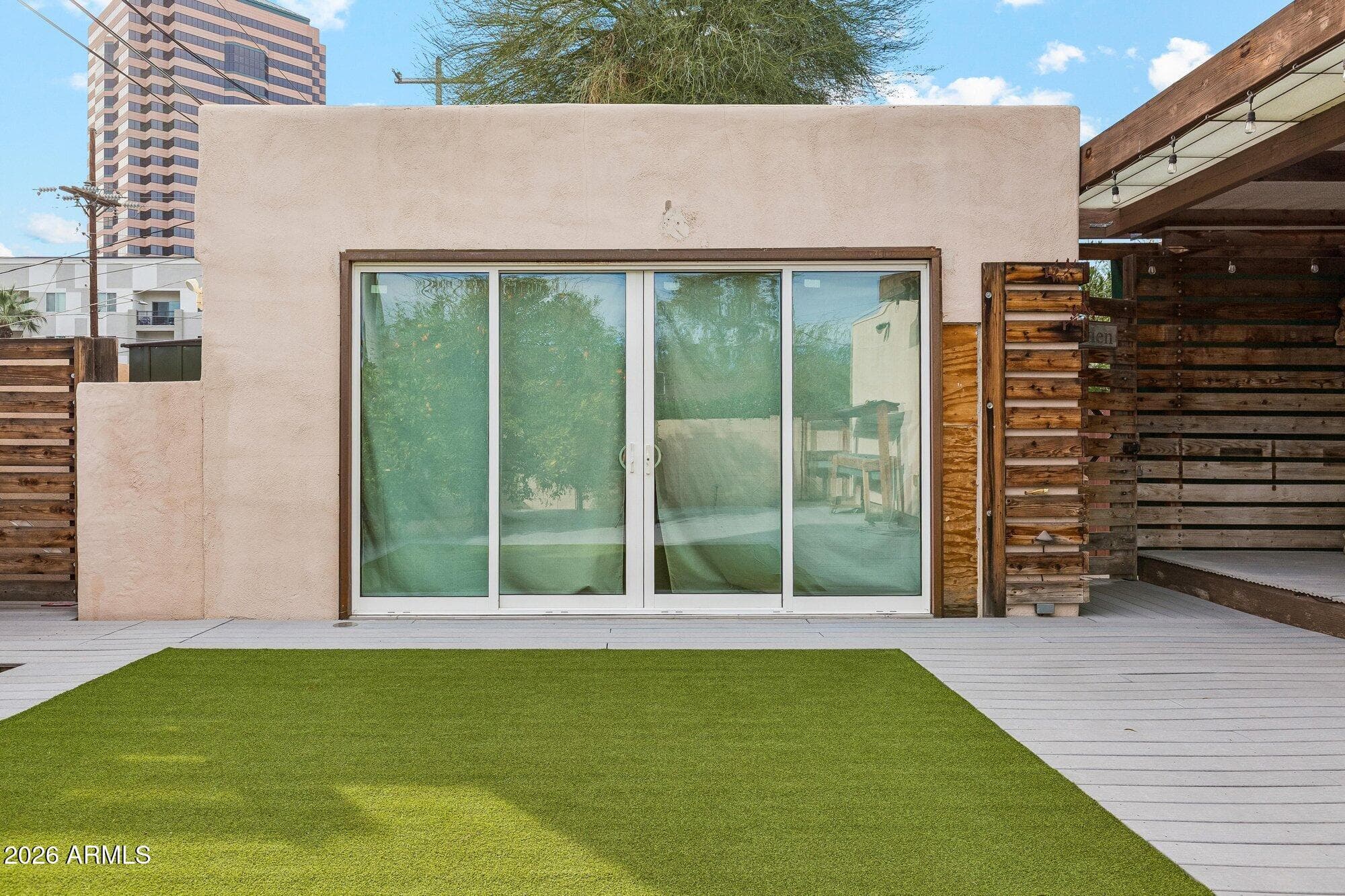 307 E Catalina Dr — photo 2