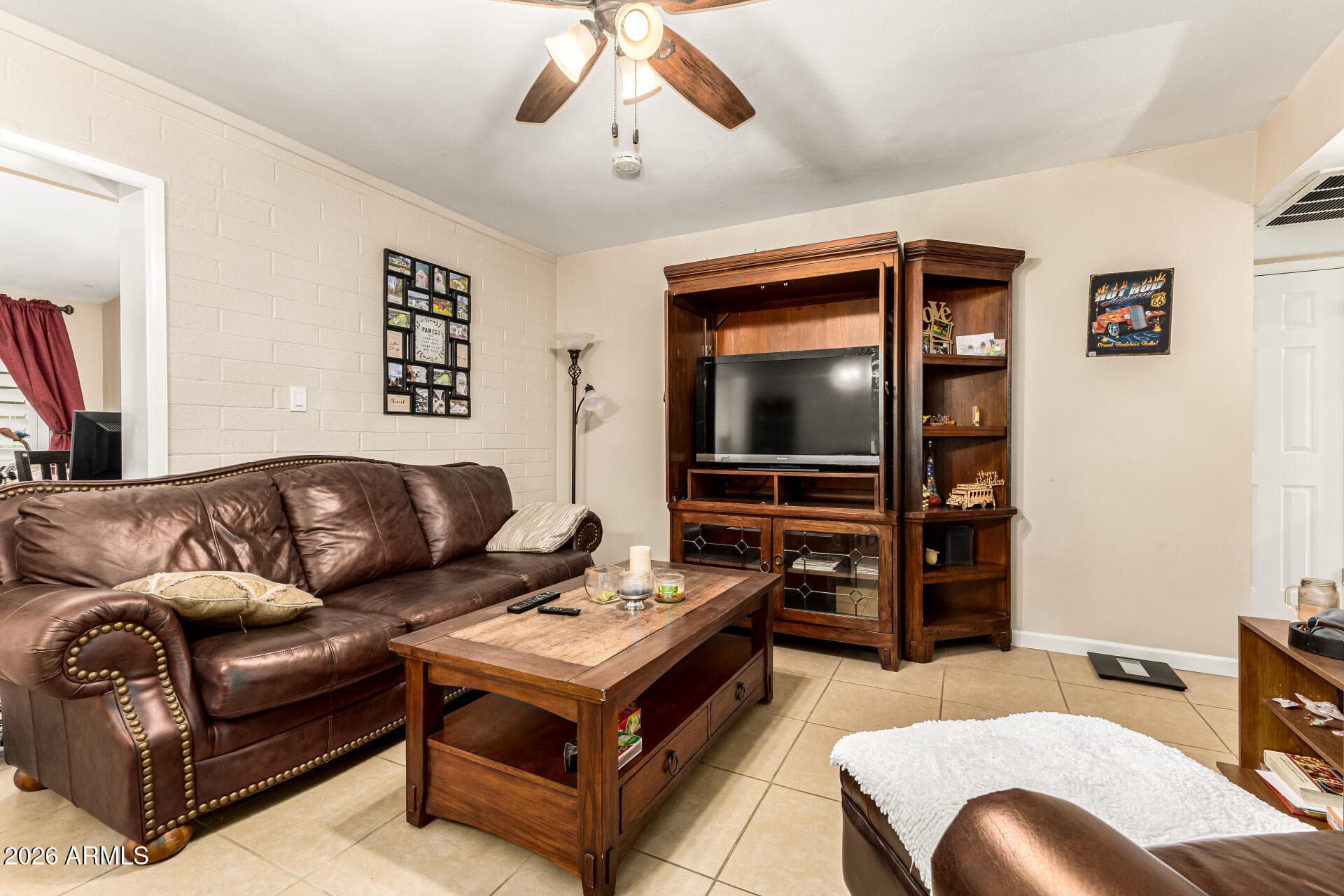 10228 N 105TH AVE - Photo 4