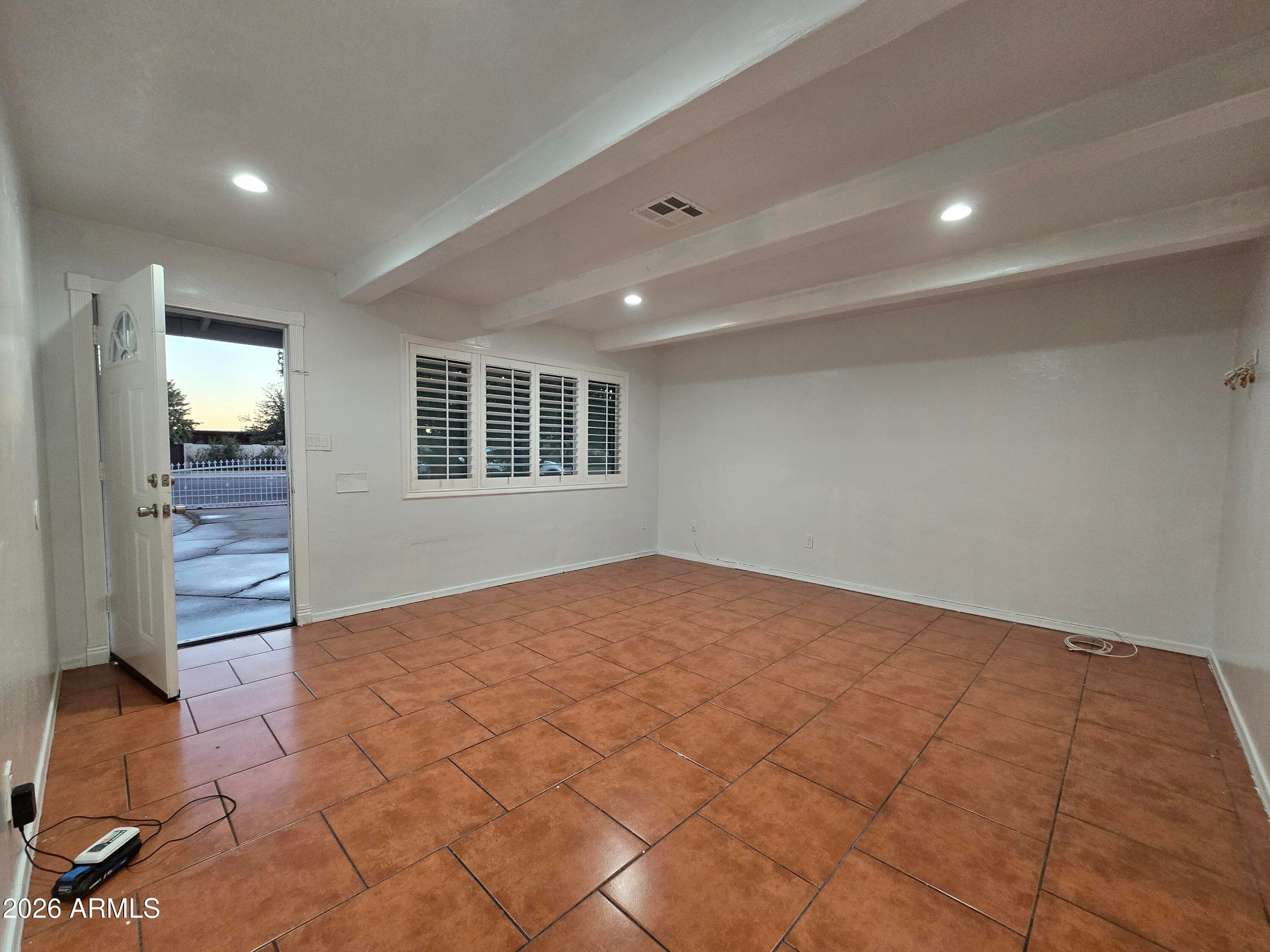 3420 W Maryland Ave — photo 2