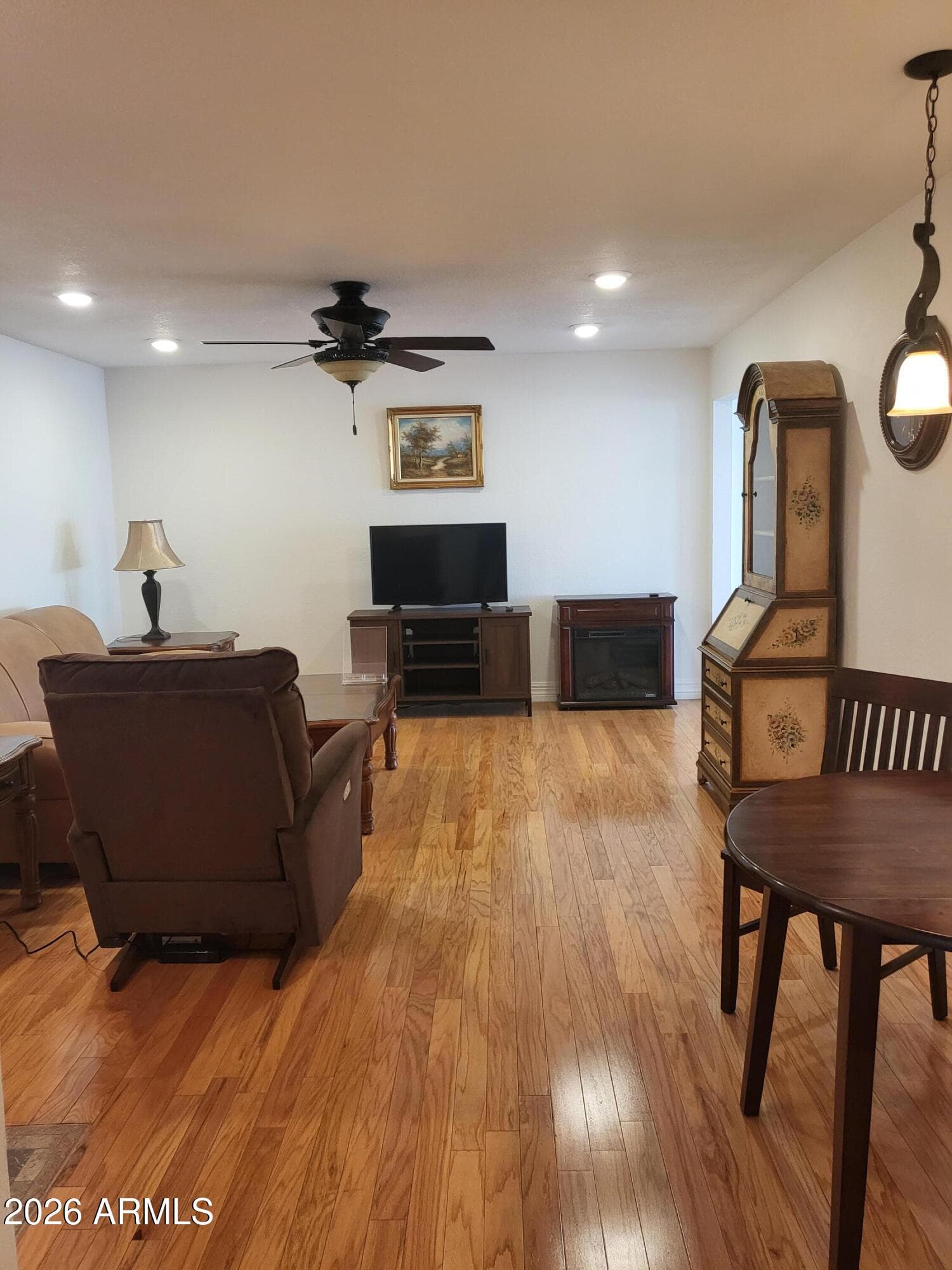 825 N HAYDEN RD - See more photos