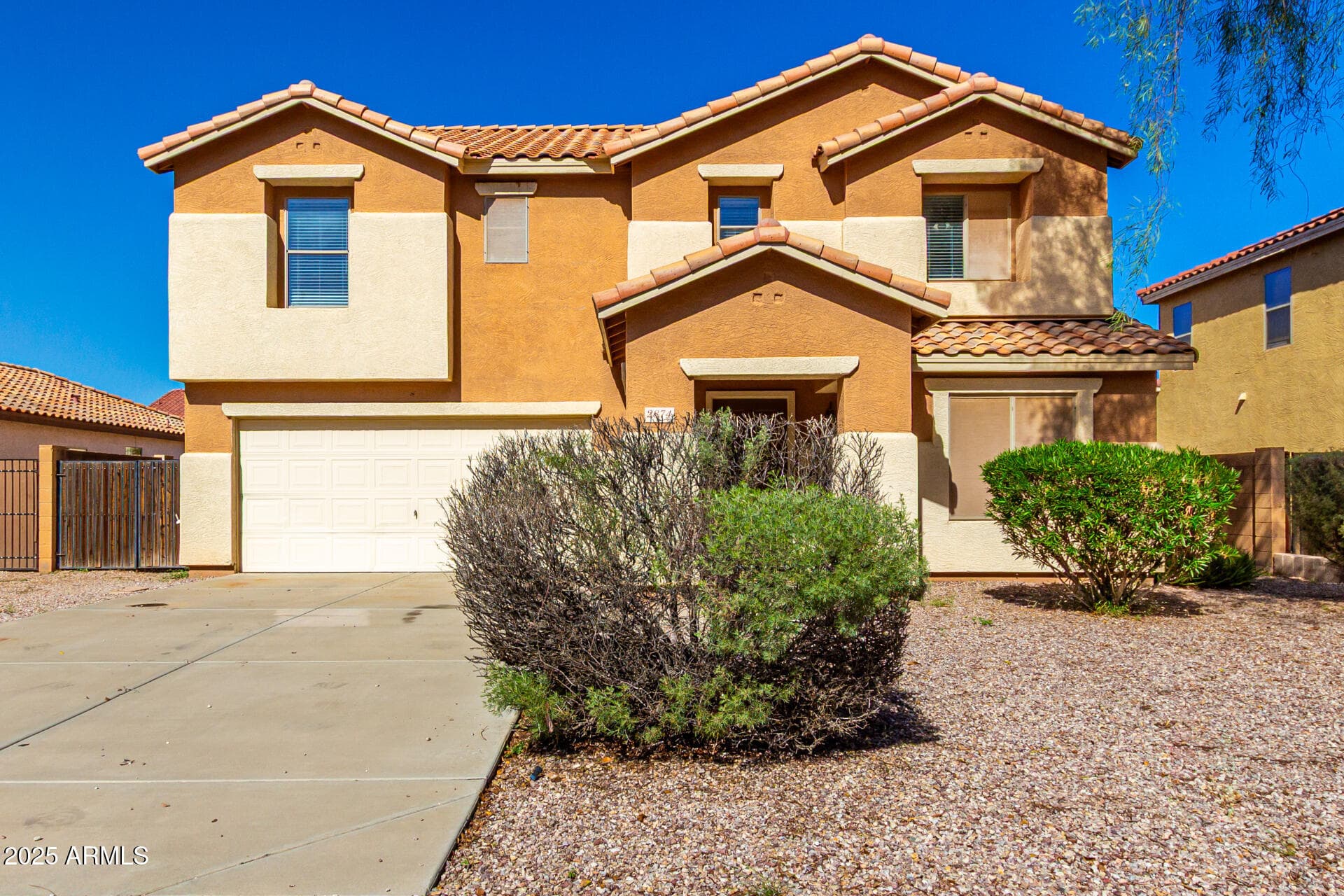 2874 W MINERAL BUTTE DR - Photo 1