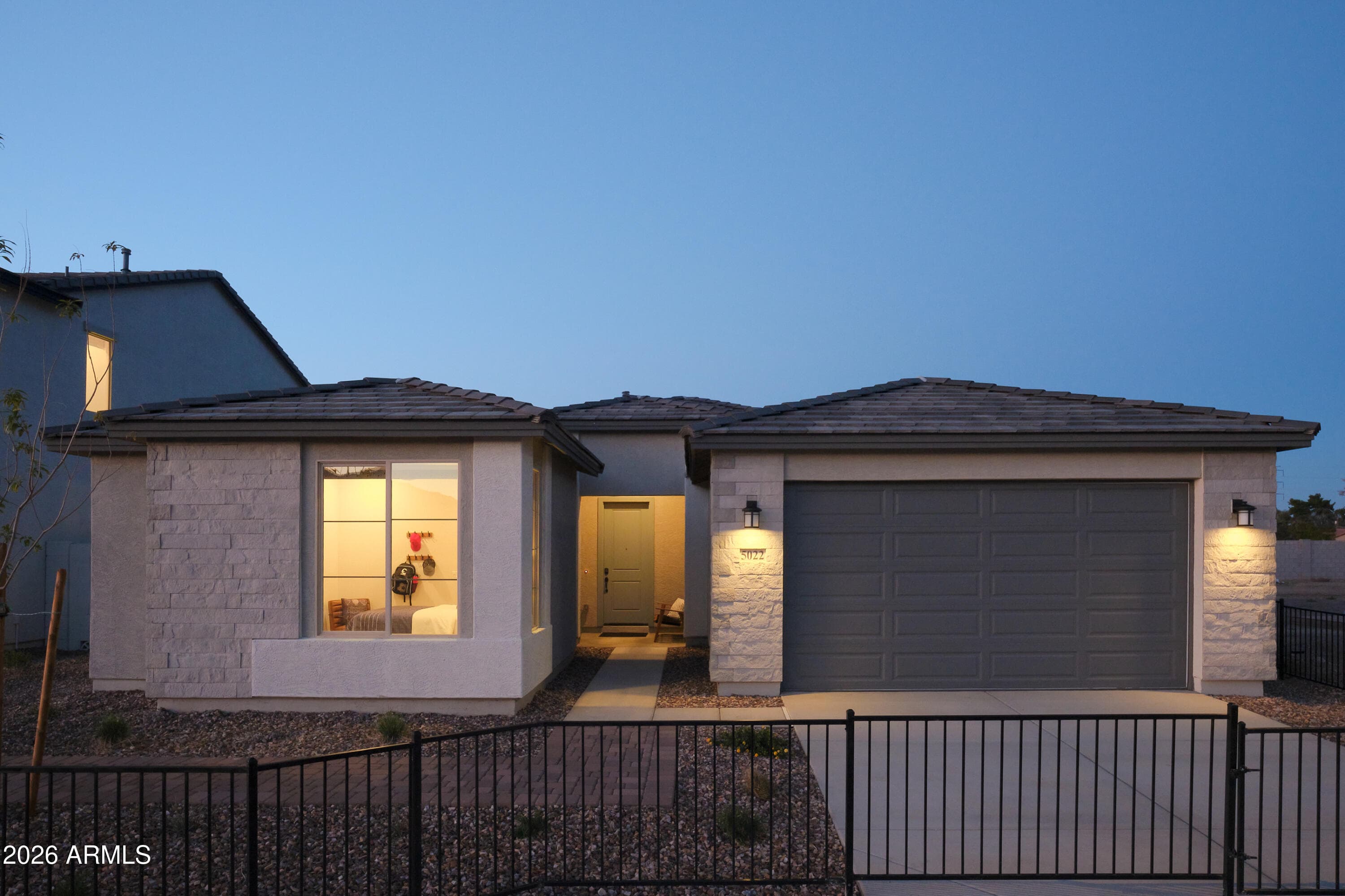 5022 W Capistrano Ave — photo 1