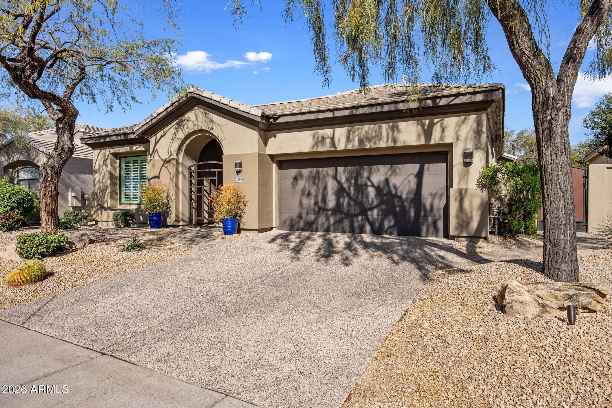 7692 E Whistling Wind Way — photo 2