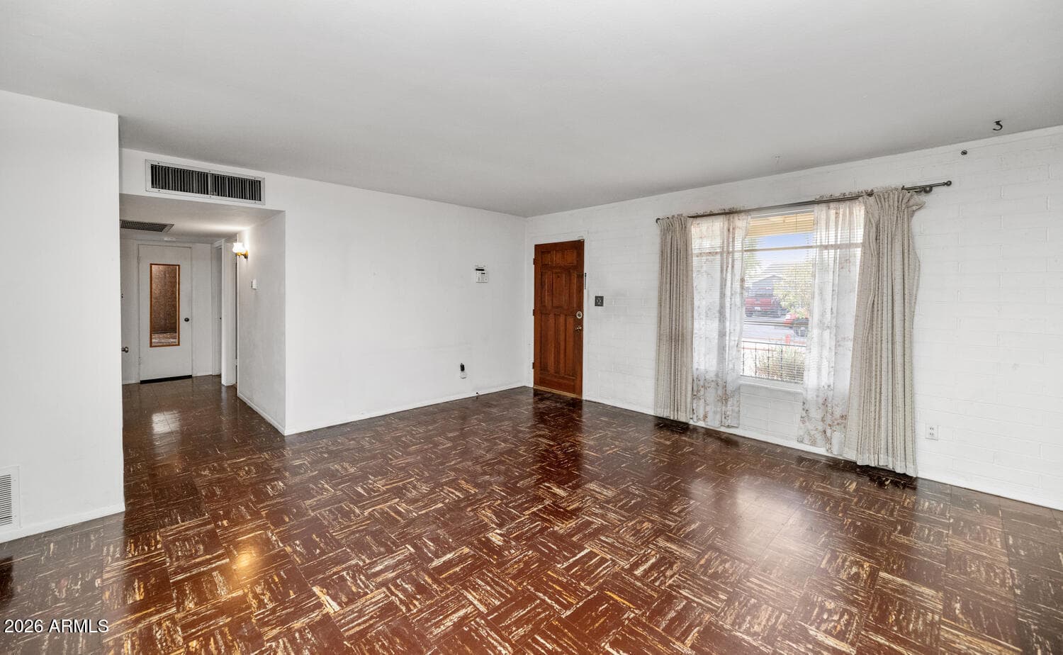 4848 W Highland Ave — photo 2