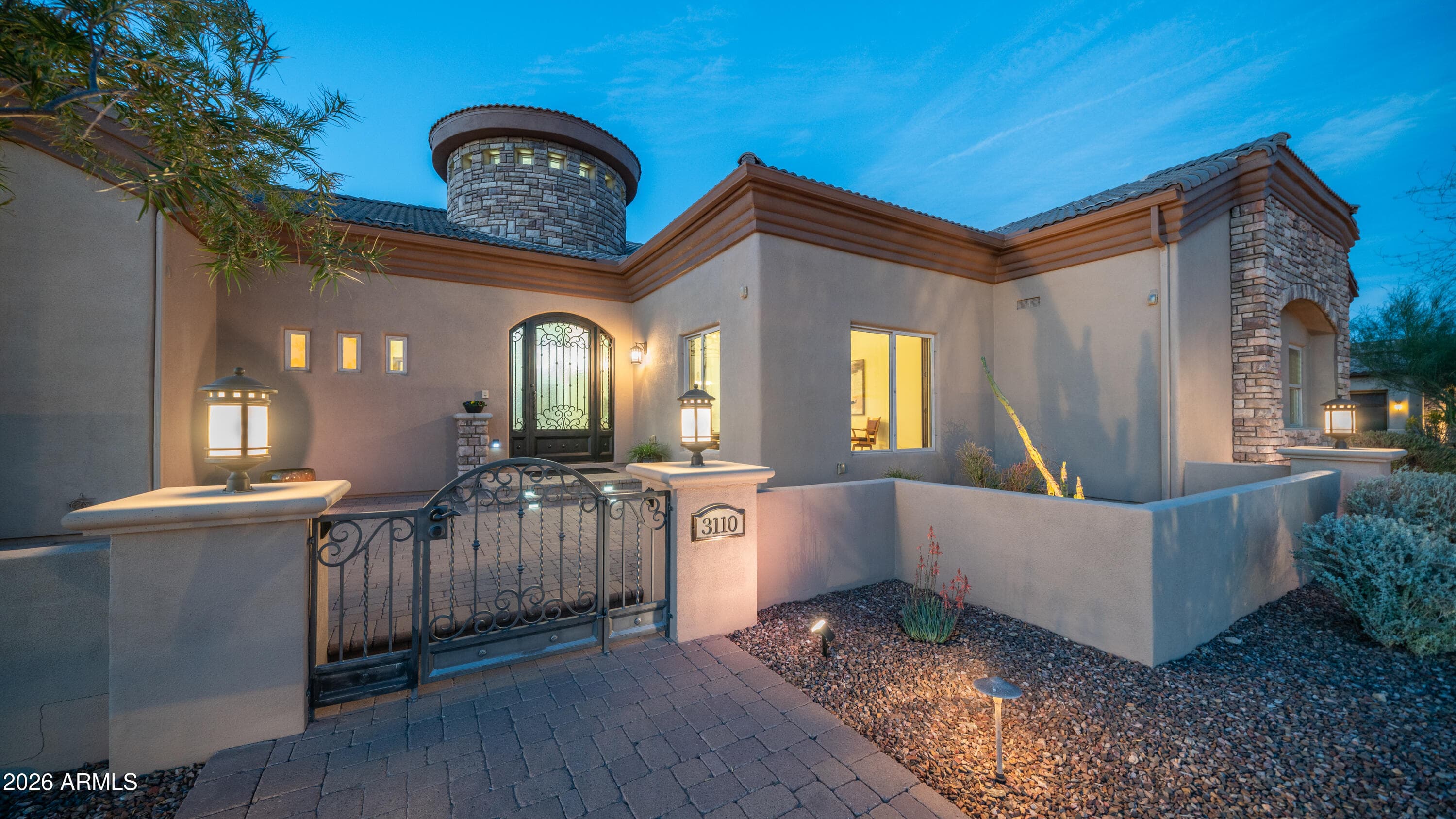 3110 W GLENHAVEN DR - Photo 2