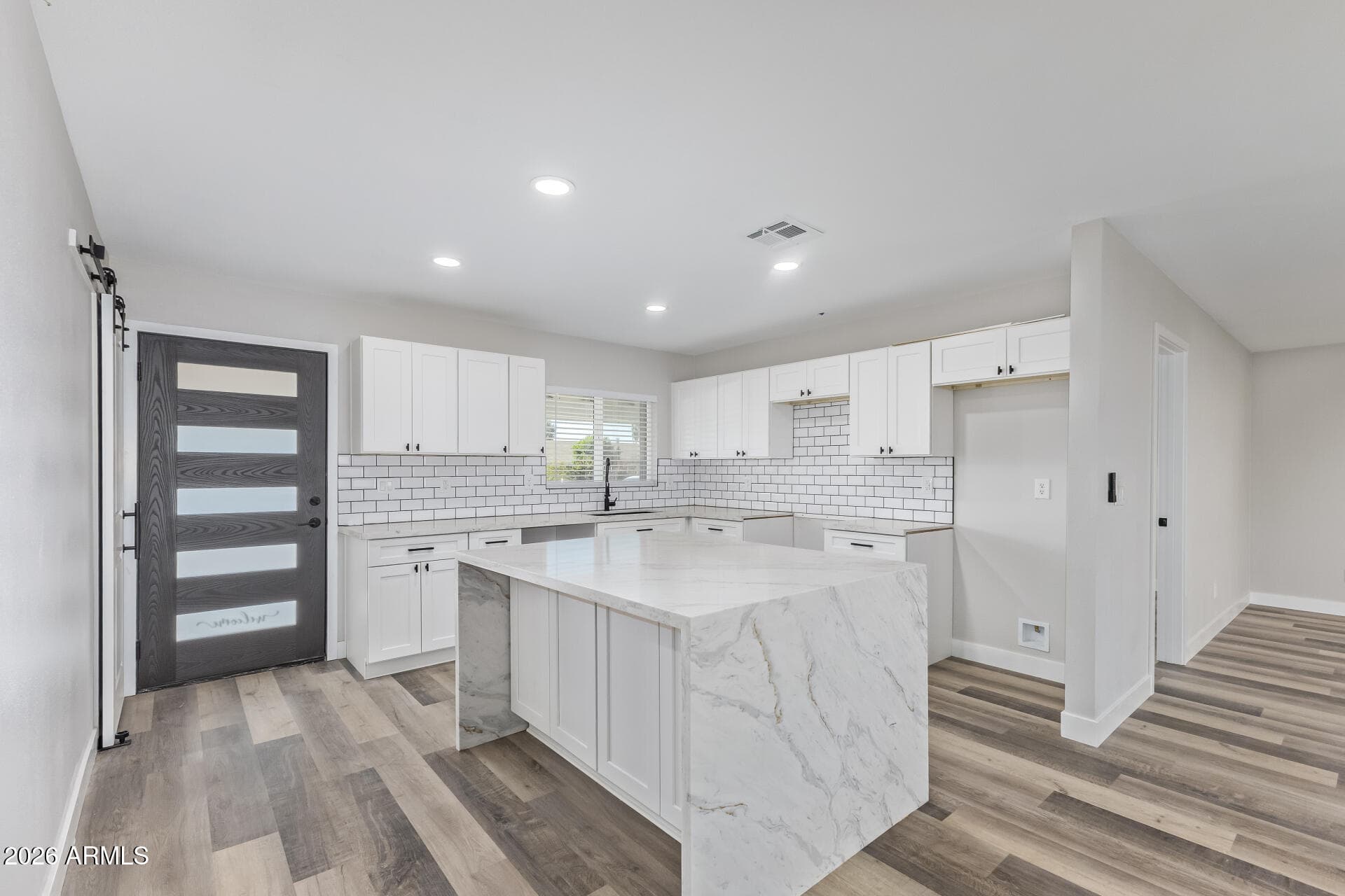 7922 W Clayton Dr — photo 2