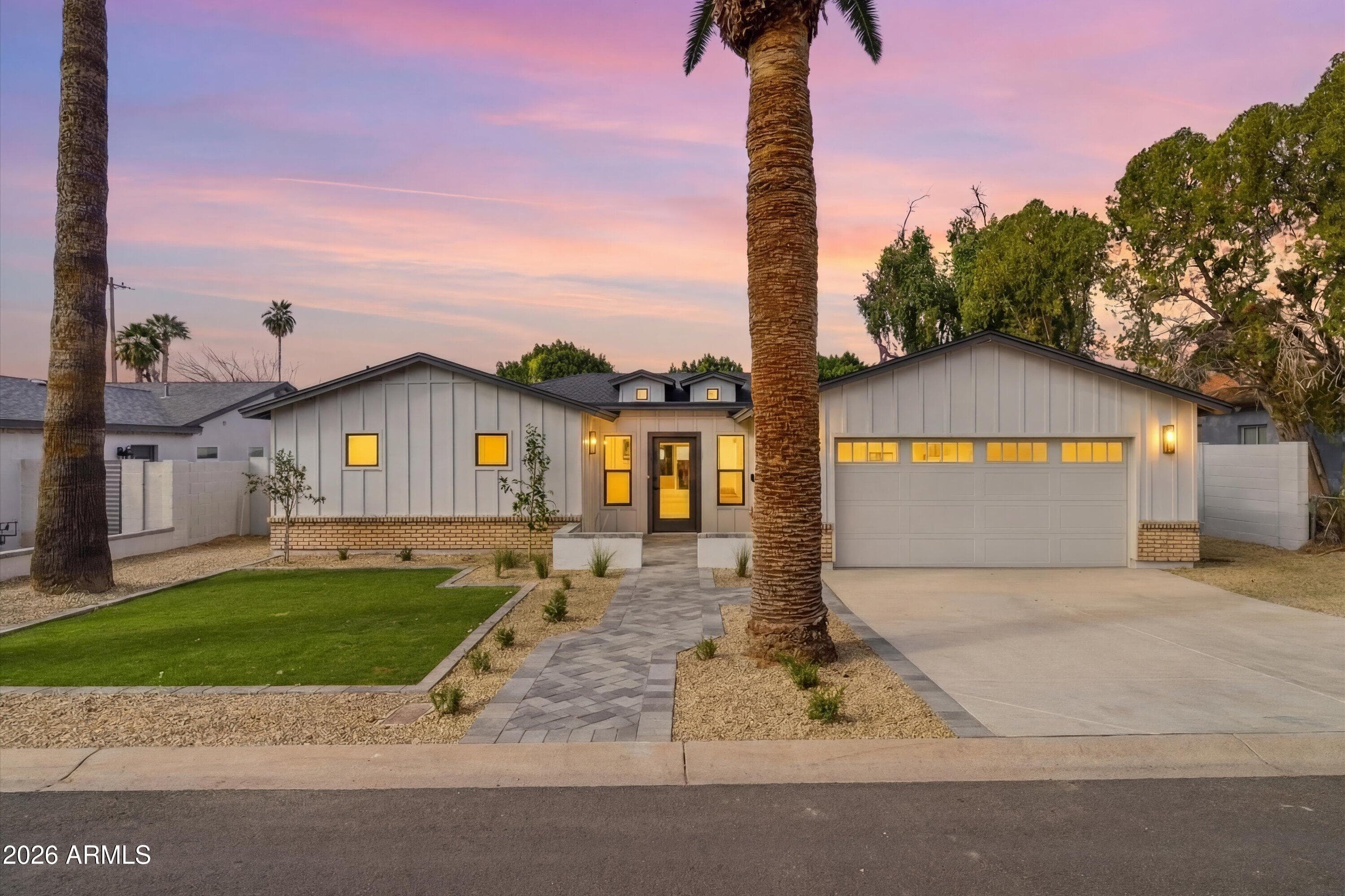 6830 N 10th Pl — photo 1