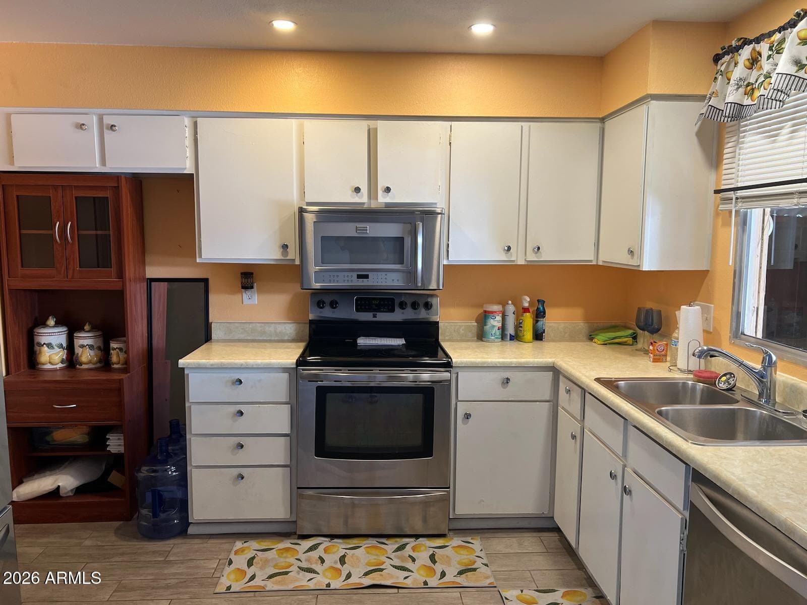 6132 N 30th Ave — photo 1
