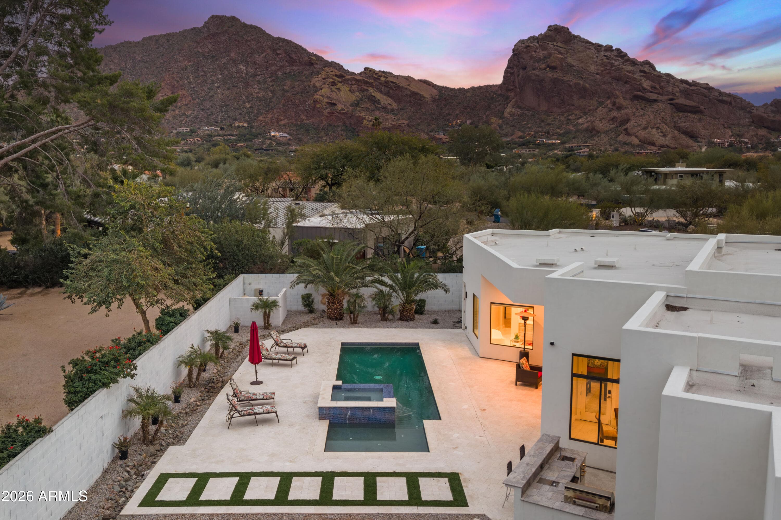6321 N Camelback Manor Dr — photo 2