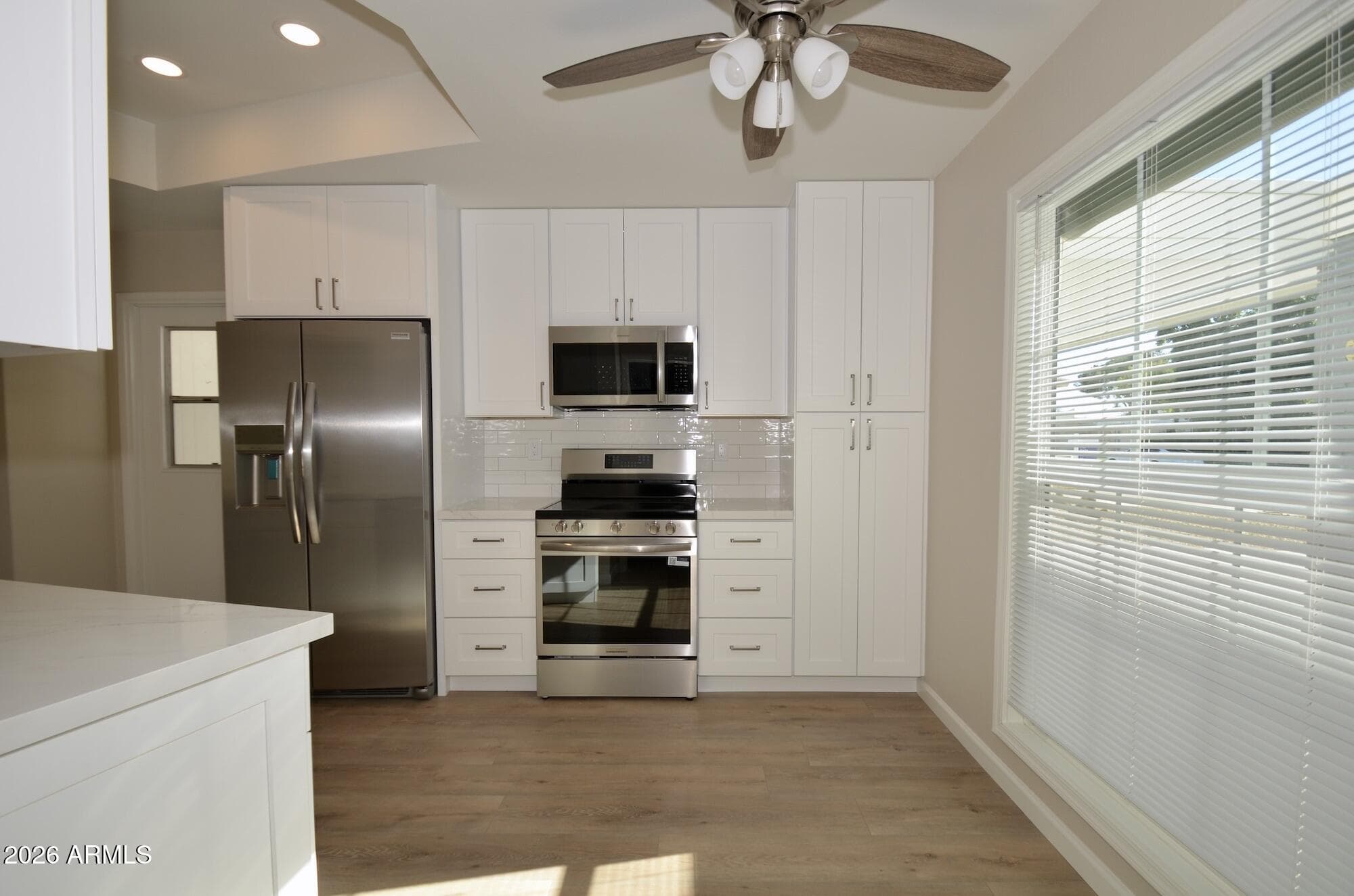 10334 W Highwood Ln — photo 2