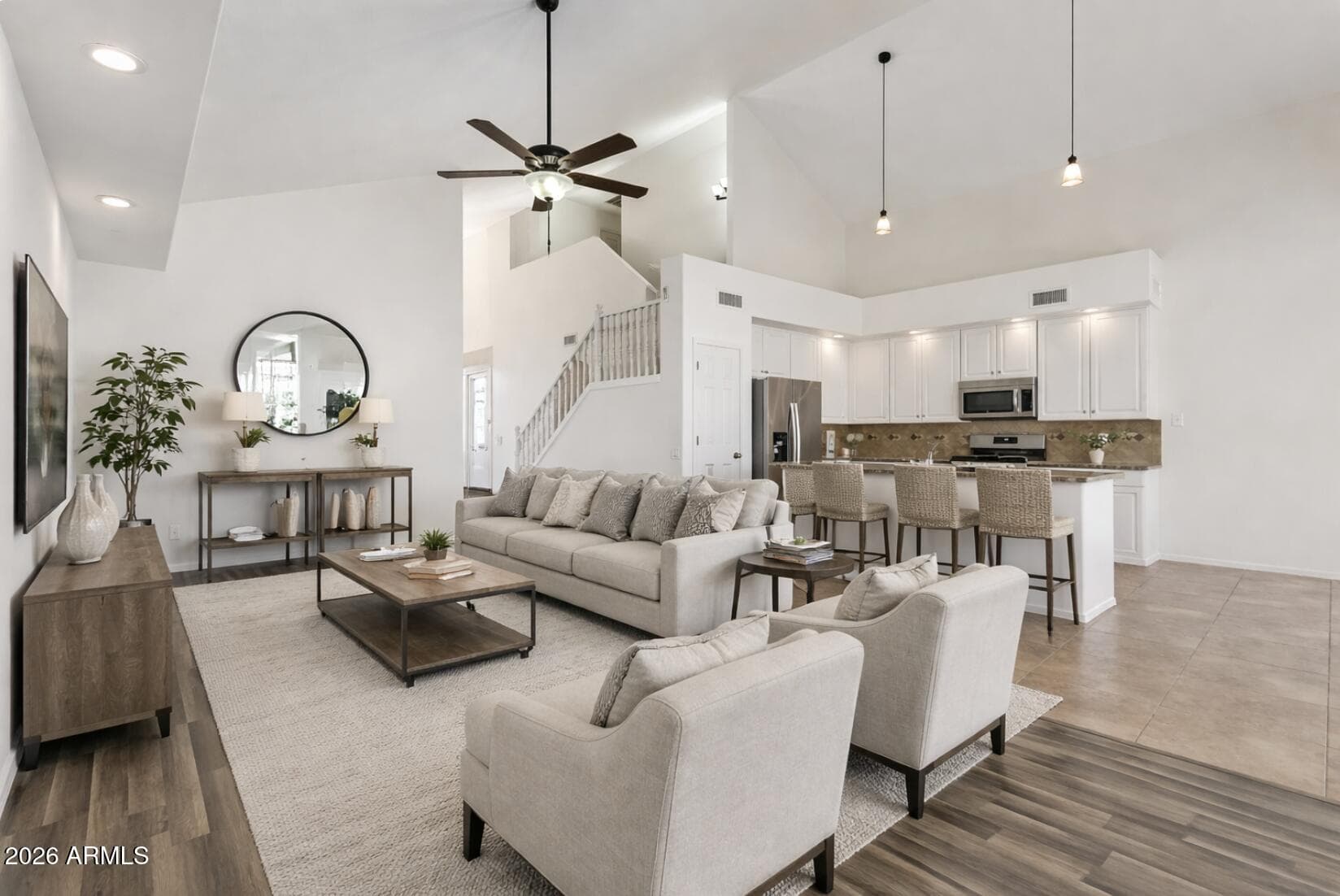 1002 W Kelton Ln — photo 1