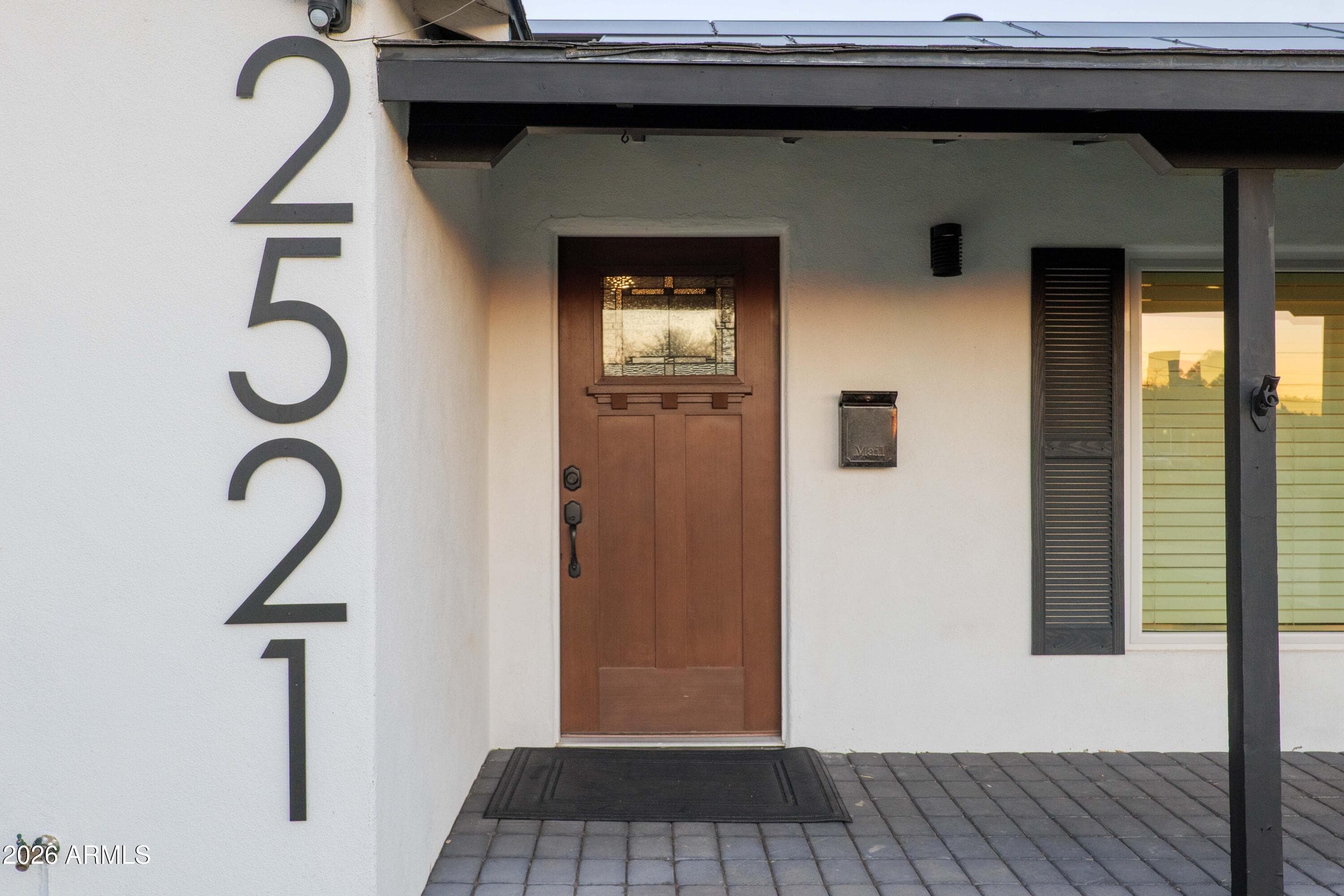 2521 N Evergreen St — photo 2
