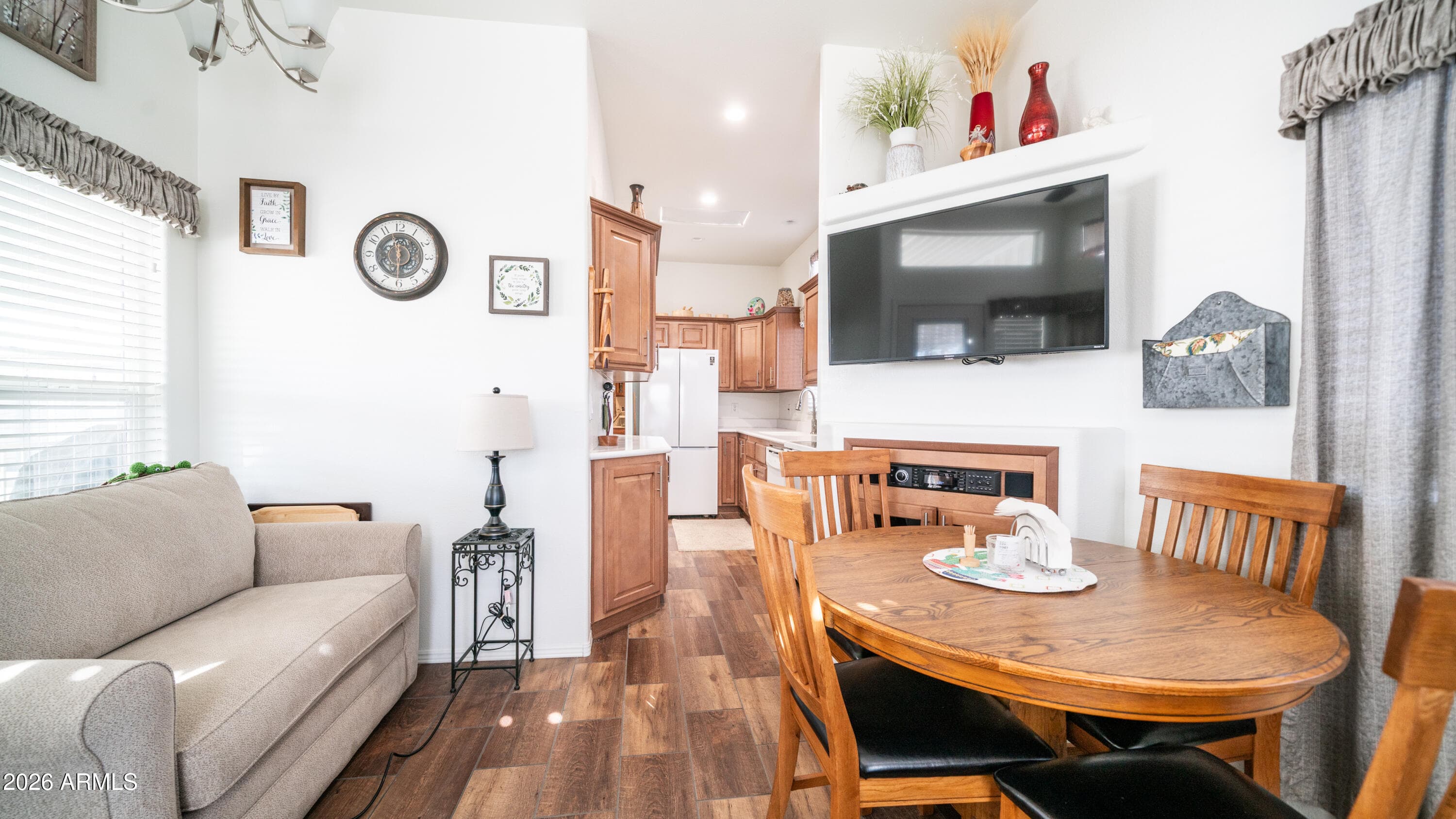 362 Felspar Dr — photo 1