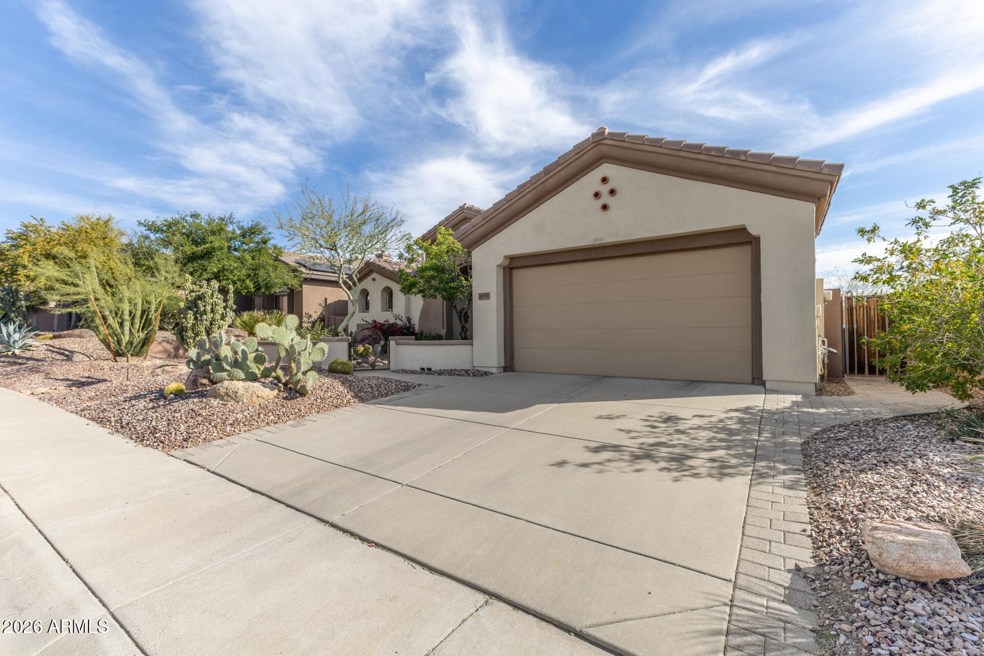 41819 N IRON HORSE CT - Photo 4