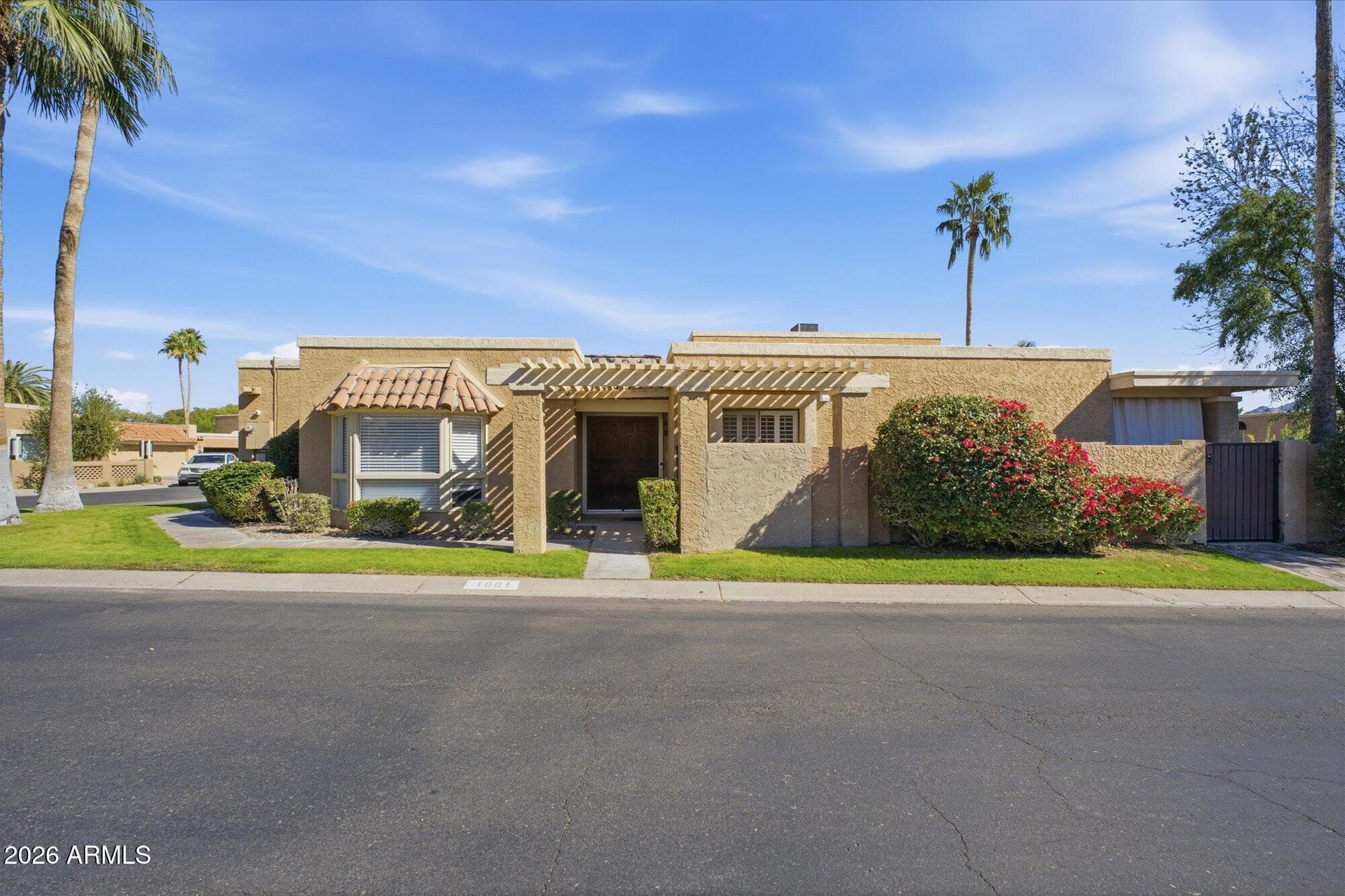 1001 E Becker Ln — photo 1