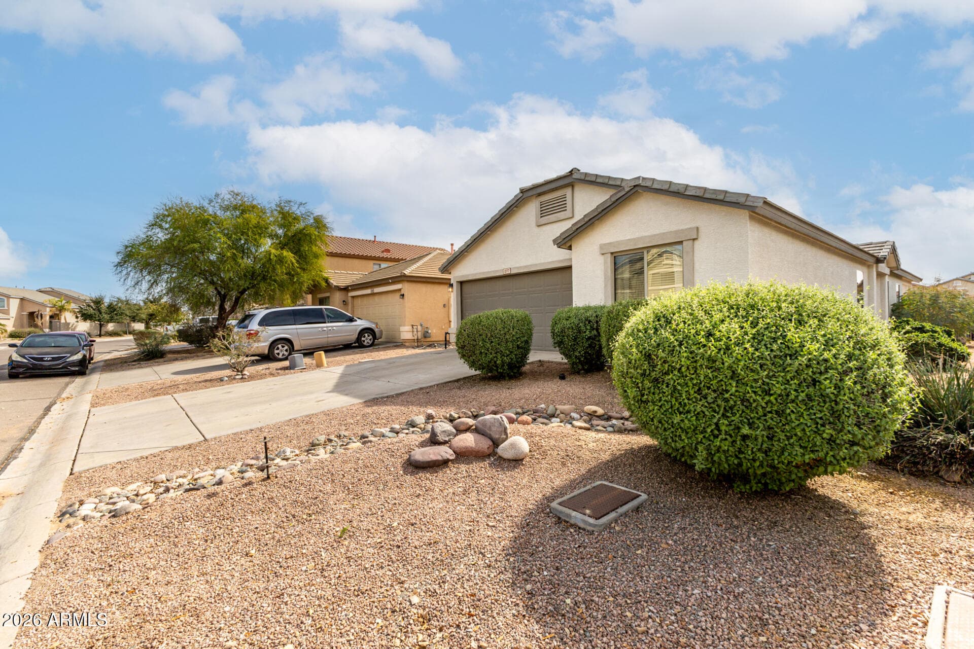 1377 E Pryor Rd — photo 2