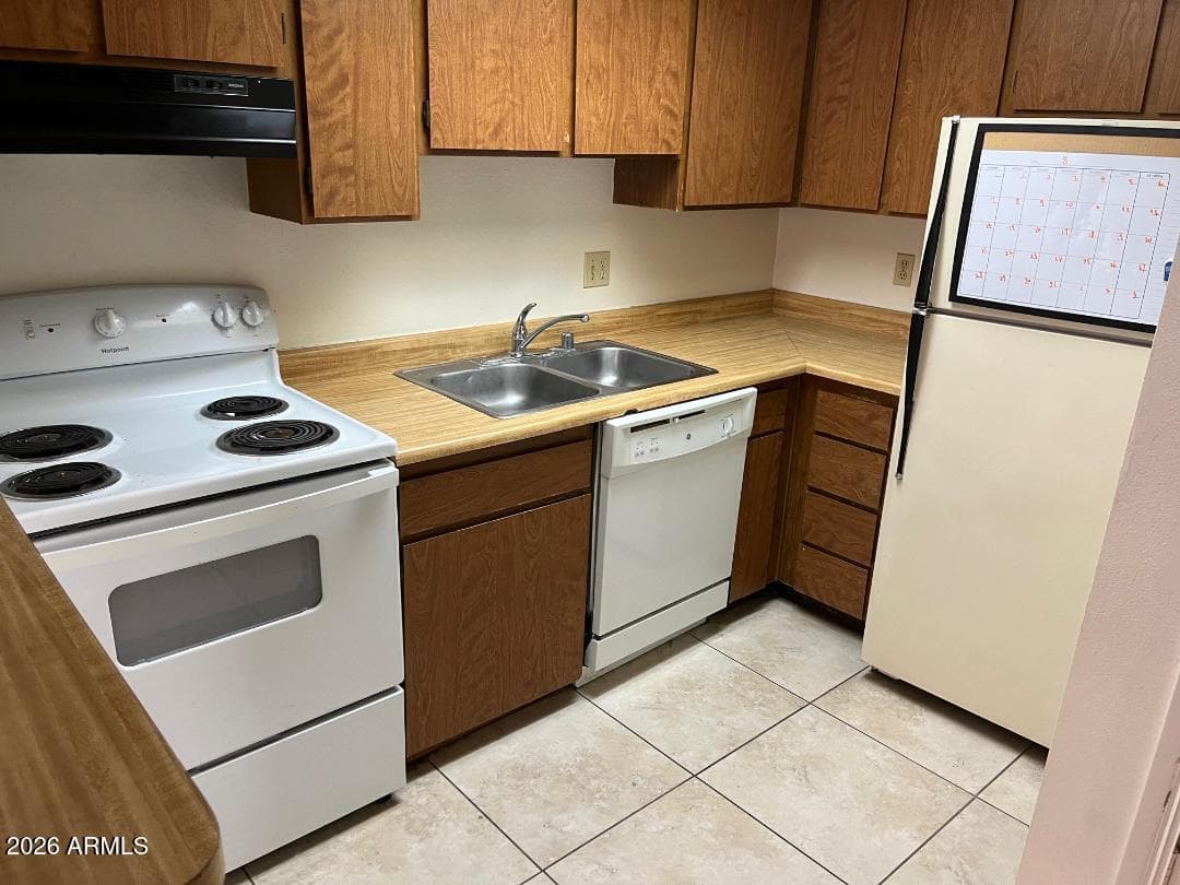 700 W University Dr 241 — photo 2
