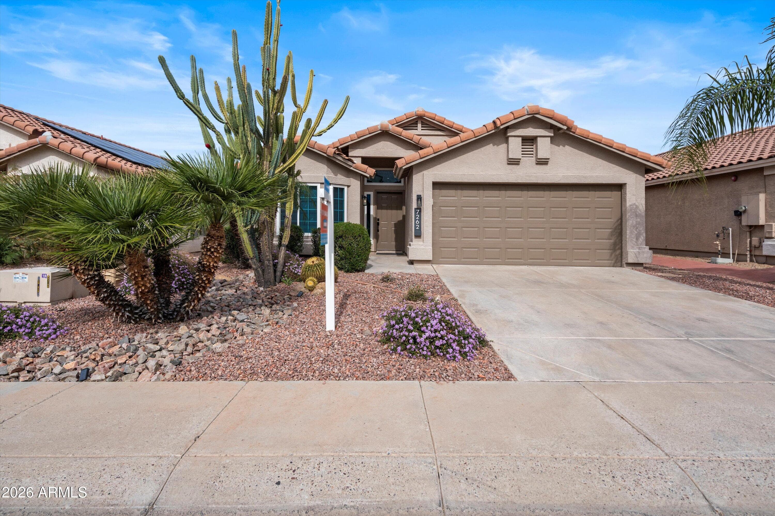 7262 E Camino Del Monte -- — photo 1