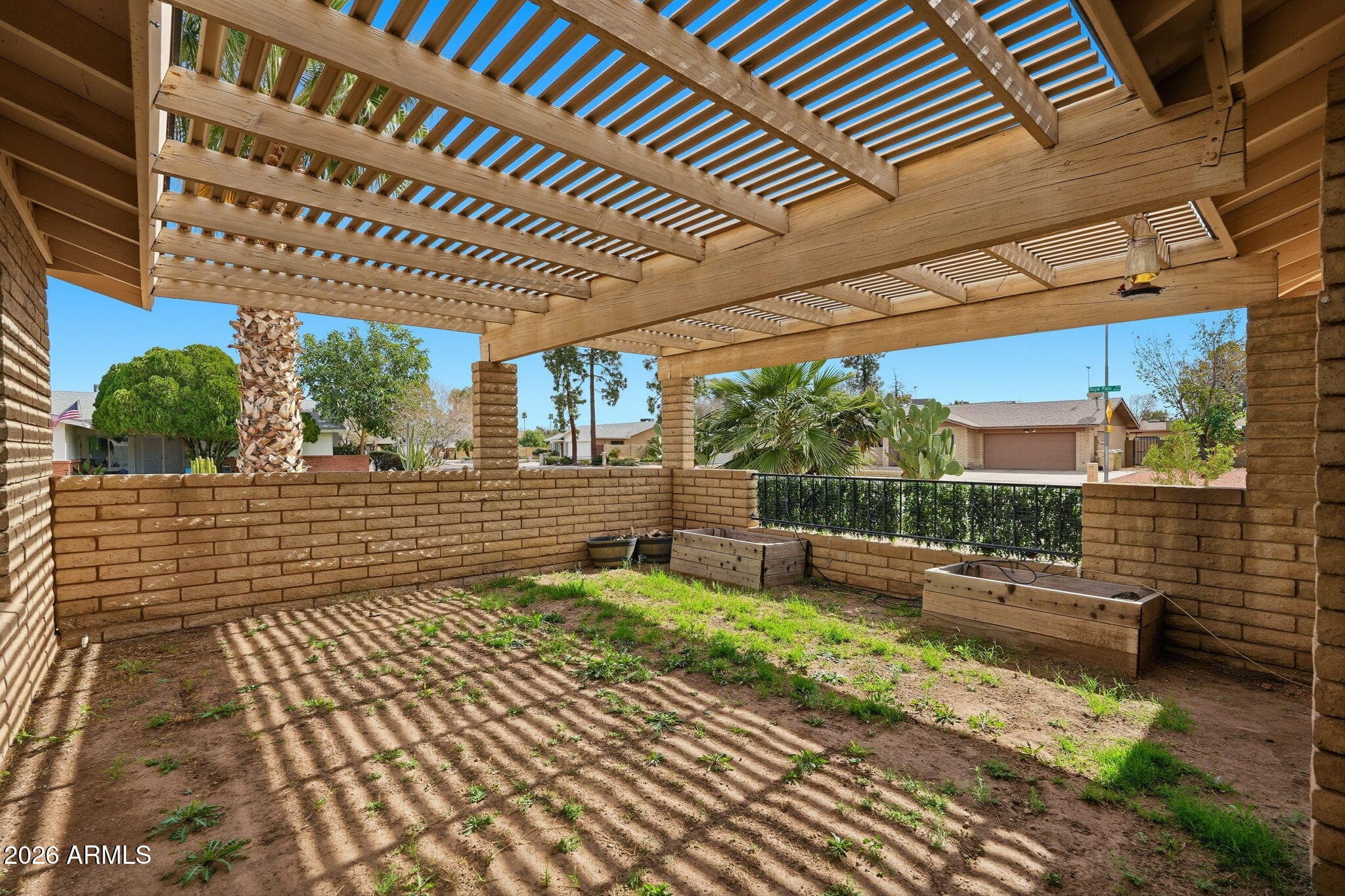 5020 W Royal Palm Rd — photo 2