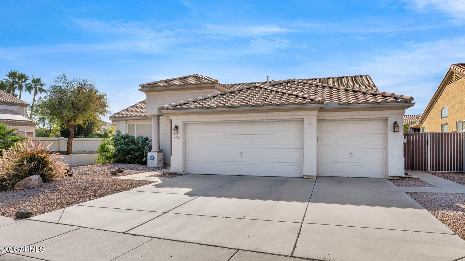 11501 W Laurelwood Ln — photo 2