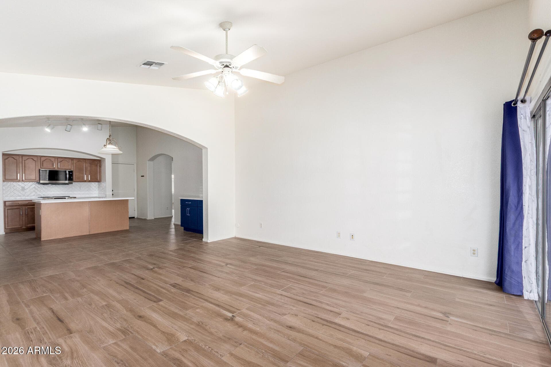 21950 N DIETZ DR - Photo 4