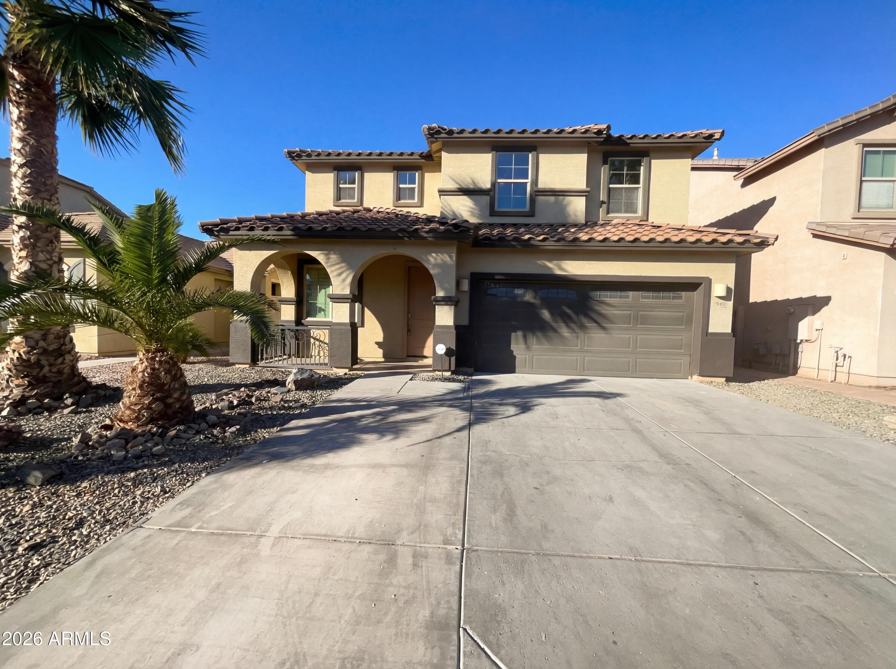 3940 E Blue Spruce Ln — photo 1