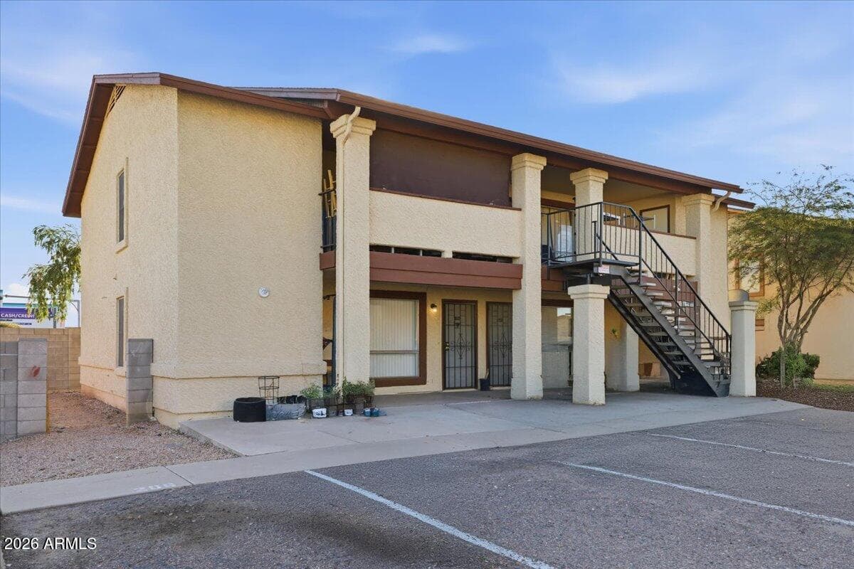 434 W IVYGLEN ST - Photo 3