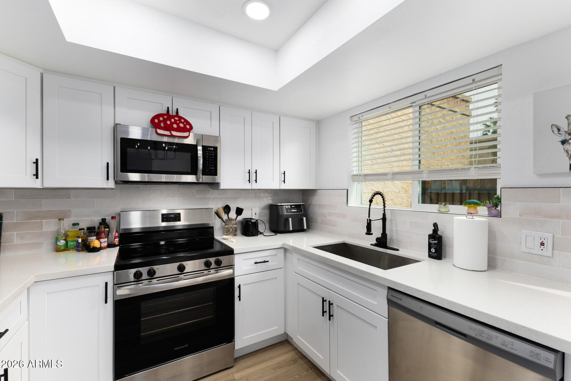 10411 N 11th Ave 27 — photo 1