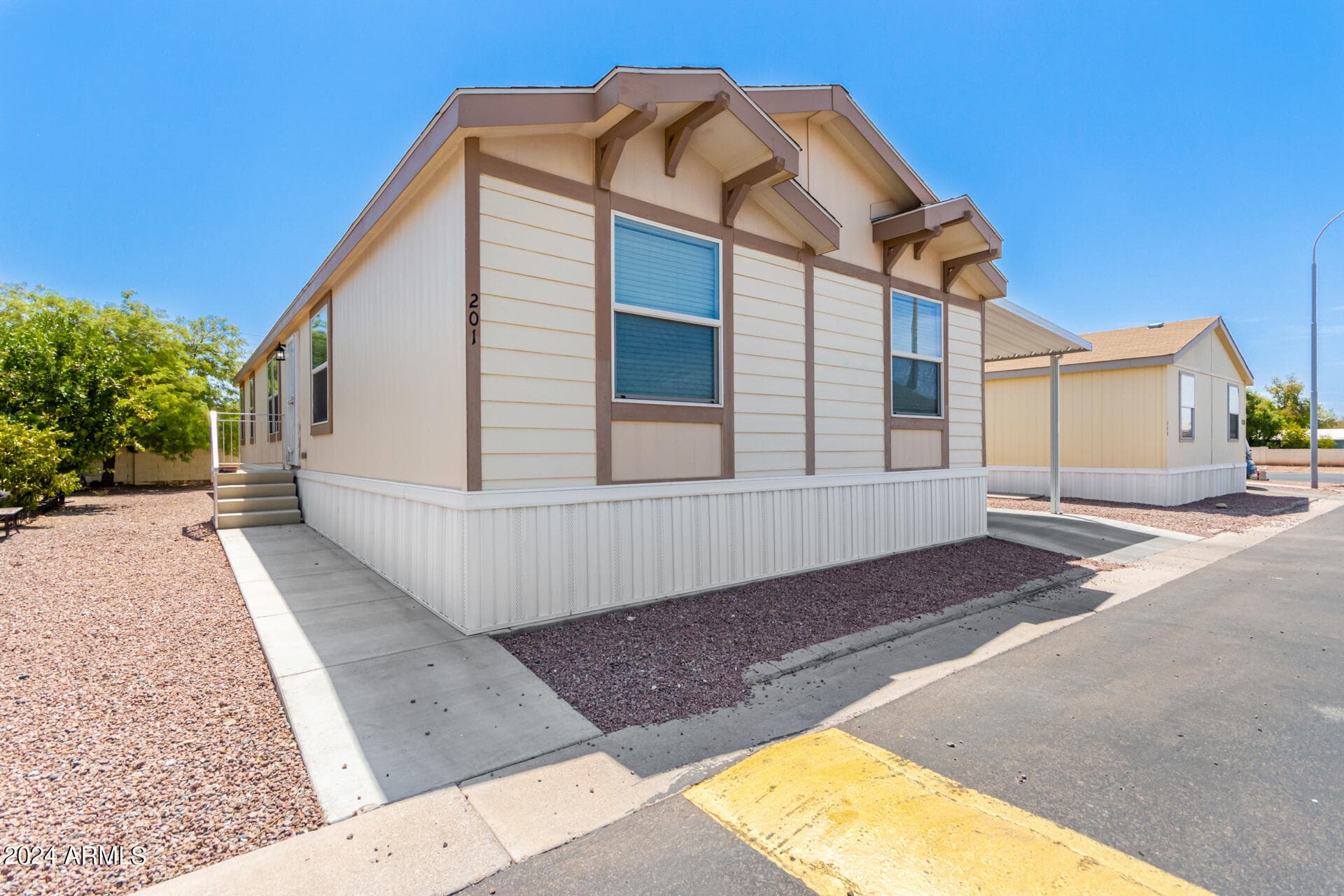 9431 E Coralbell Ave 201 — photo 2