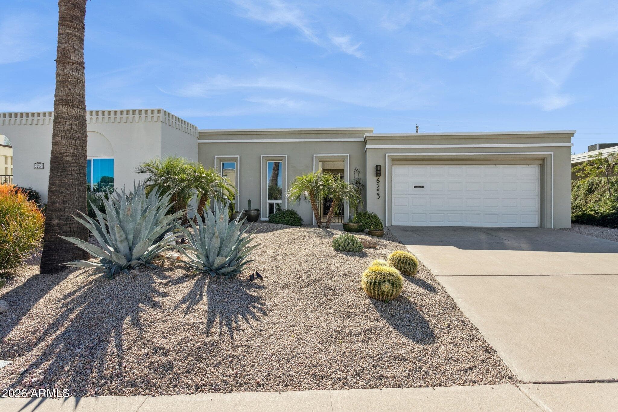 6253 E Catalina Dr — photo 1