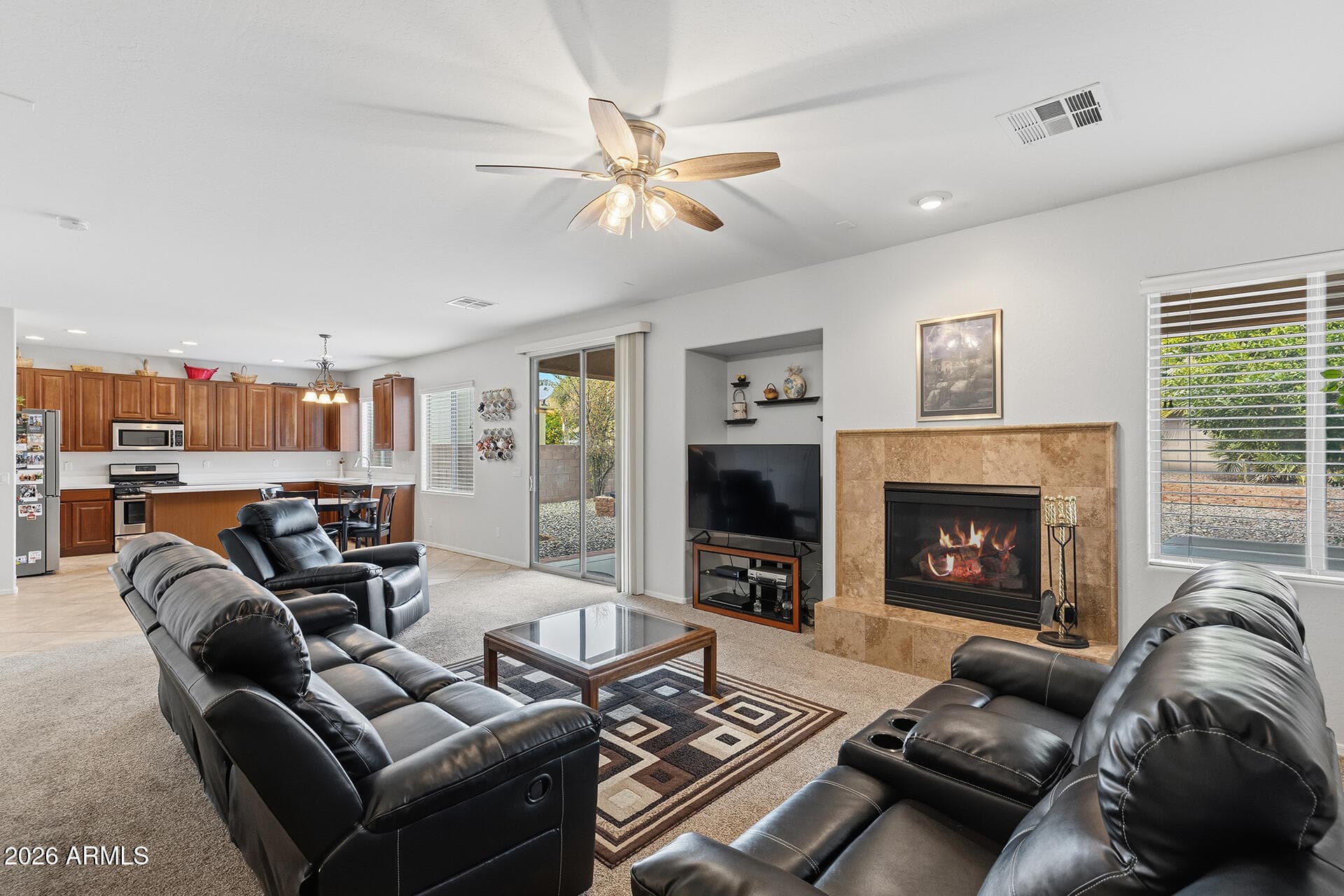 2212 W Blaylock Dr — photo 2
