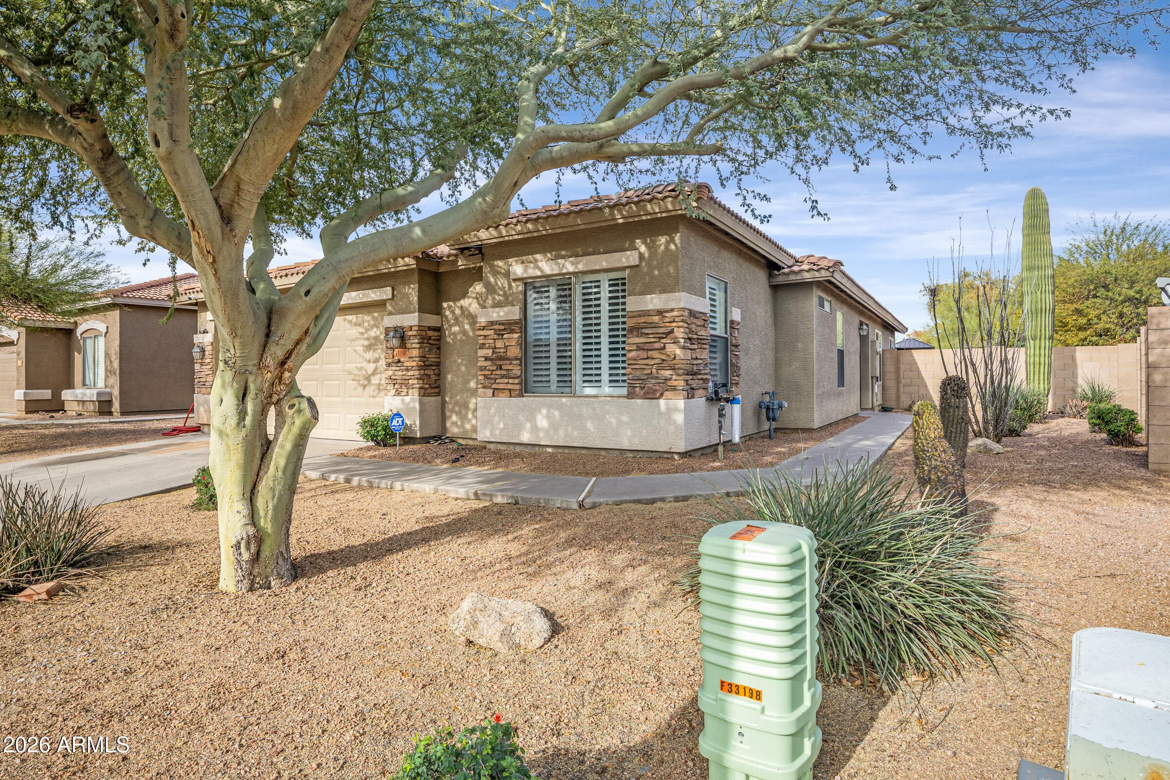 33198 N Cat Hills Ave — photo 1
