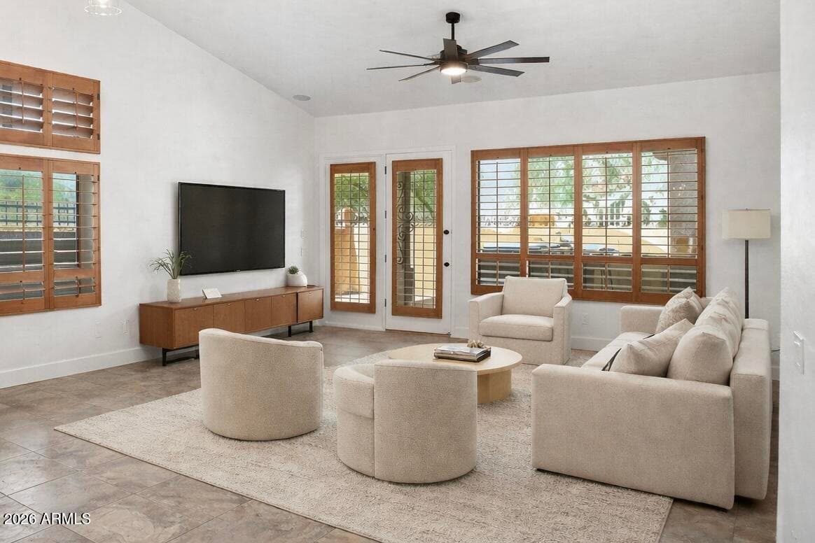 6832 E Pearl St — photo 38