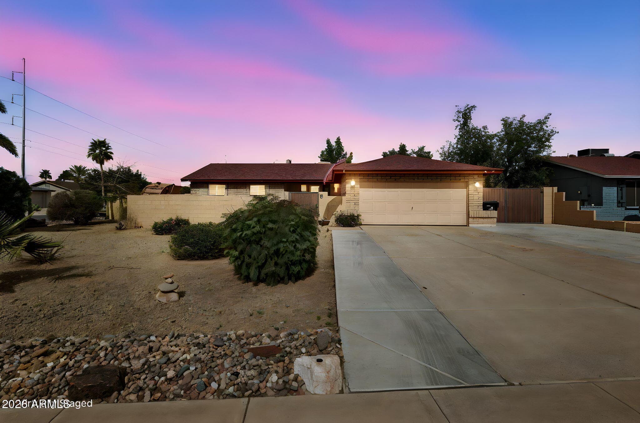 802 E Marconi Ave — photo 2