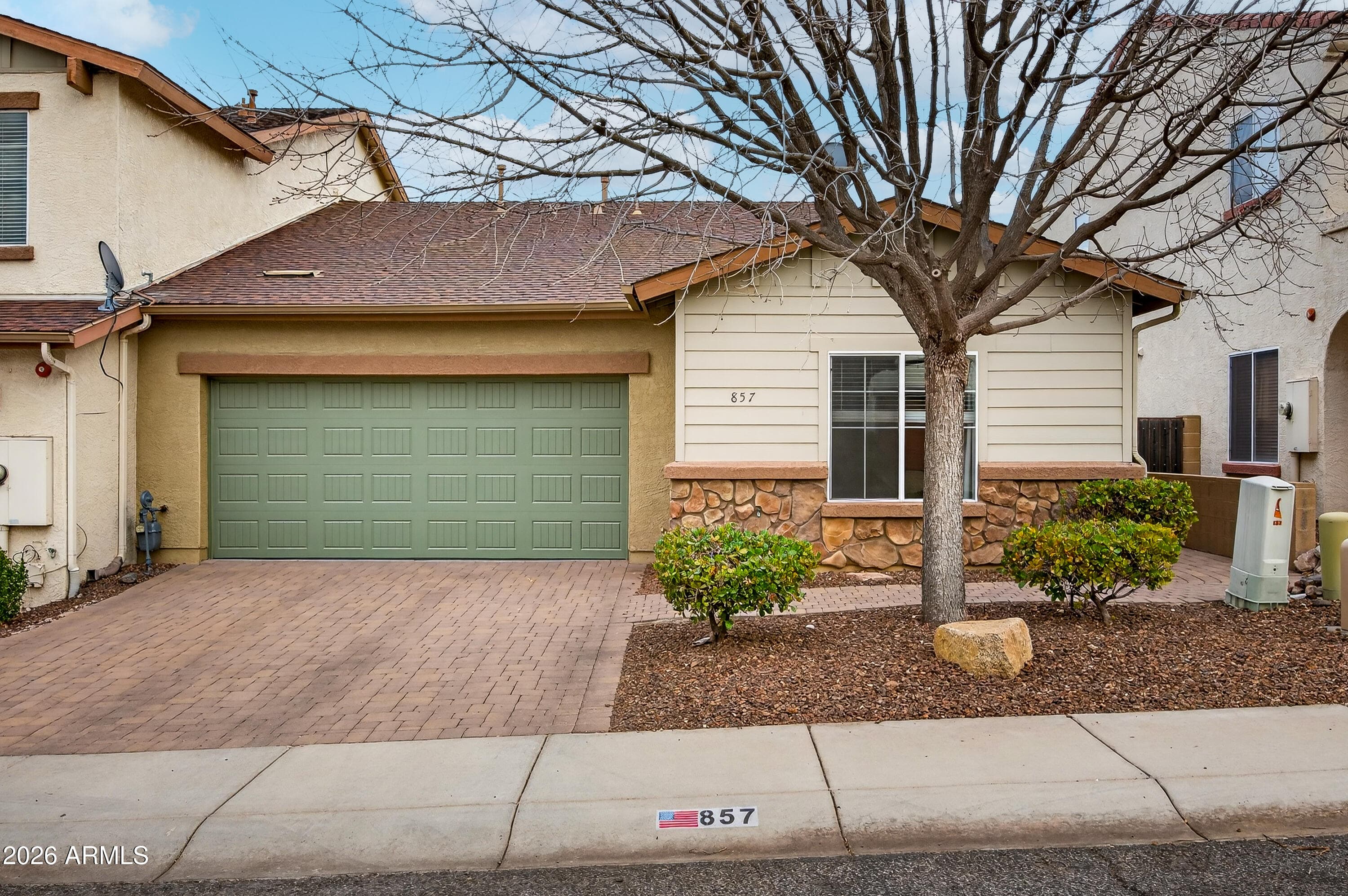 857 Tiablanca Rd — photo 2