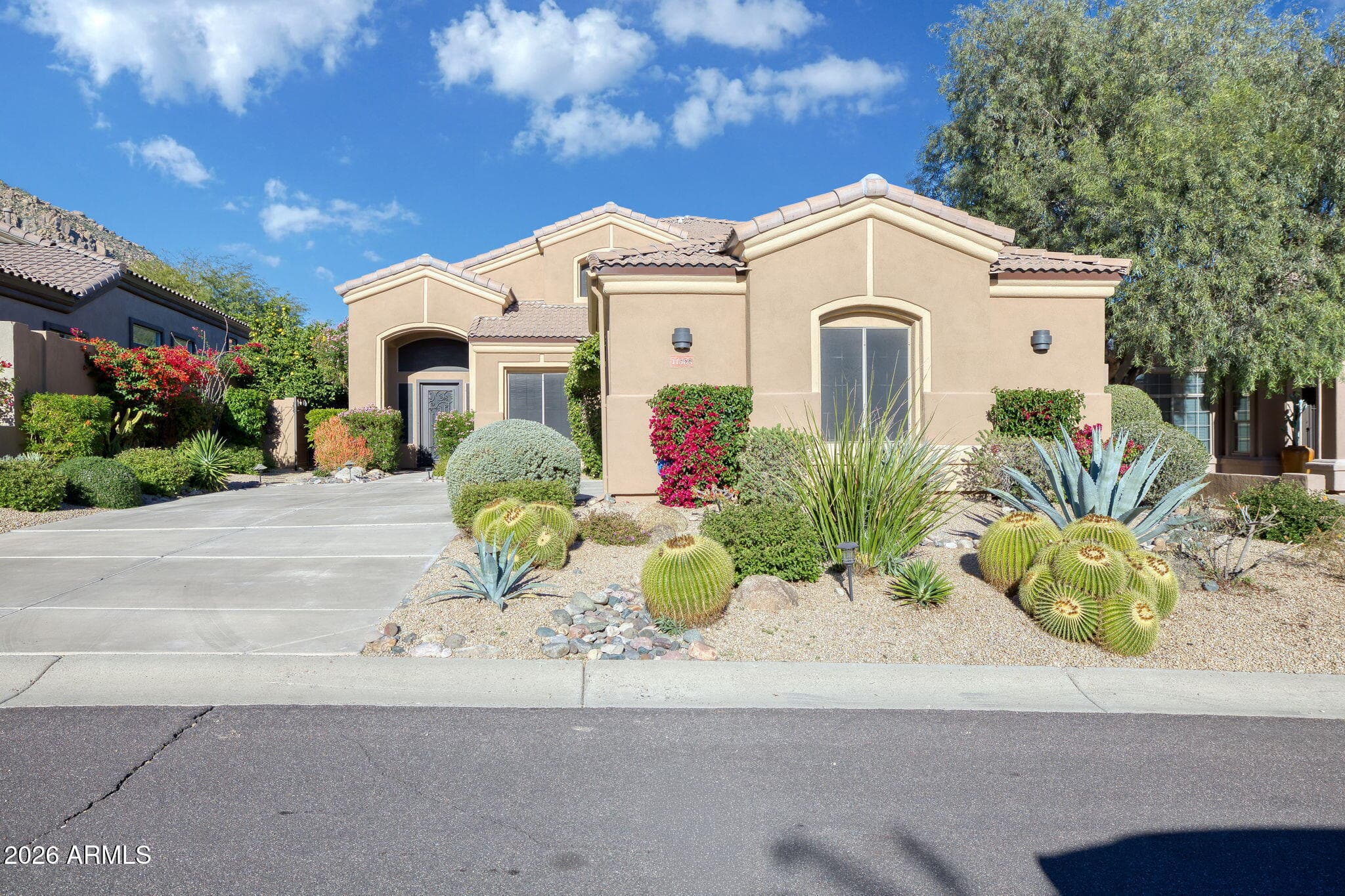 11568 E Bronco Trail — photo 1