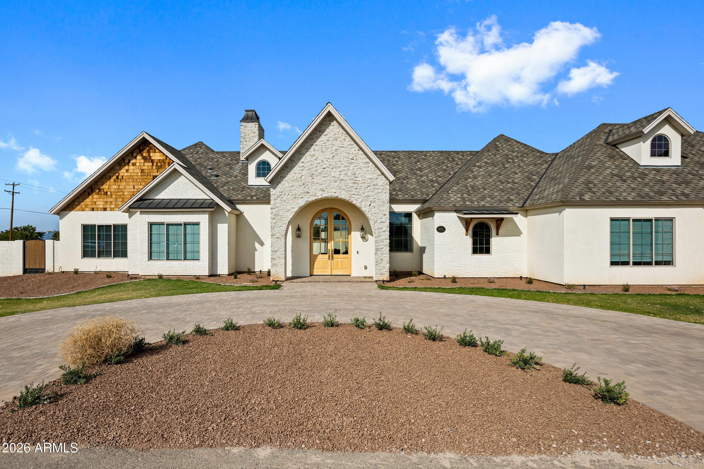 18212 E Navajo Dr — photo 1