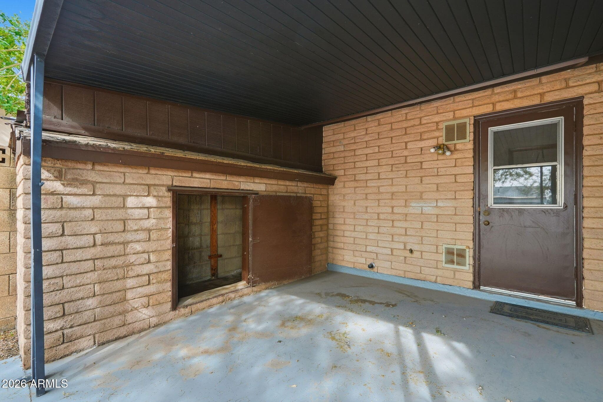 2407 W Laurel Ln — photo 35