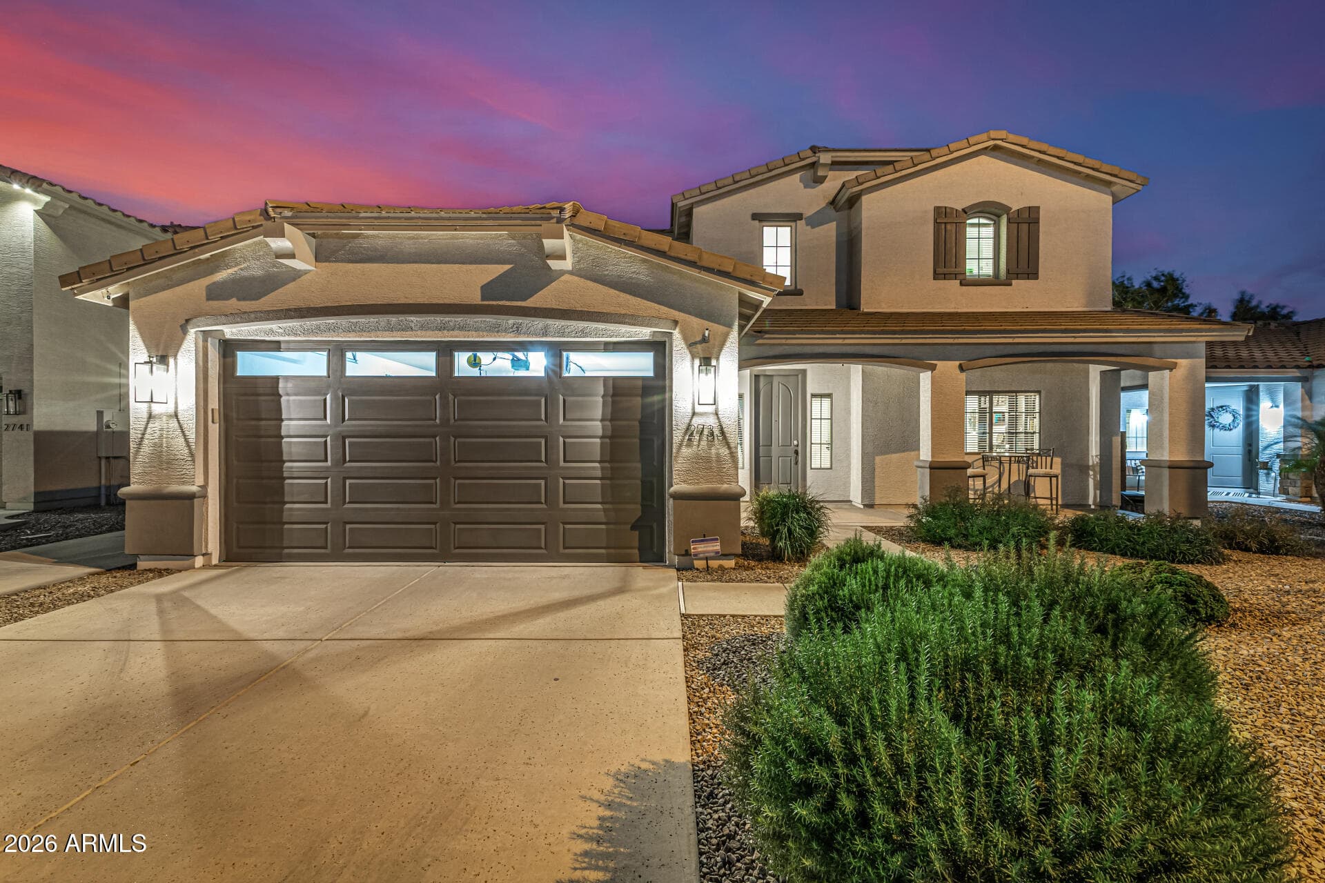 2733 E Rakestraw Ln — photo 1