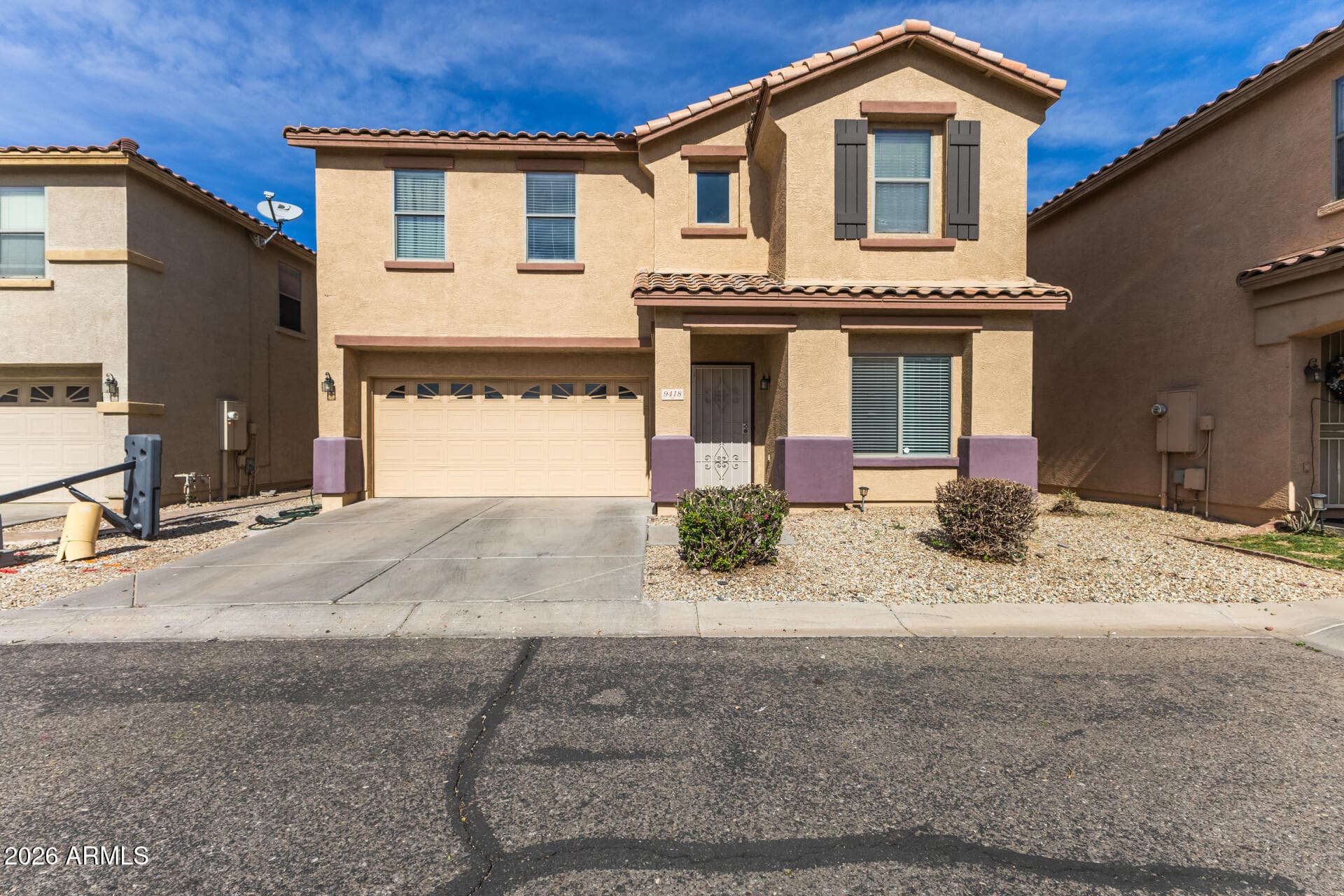 9418 W Eaton Rd — photo 1