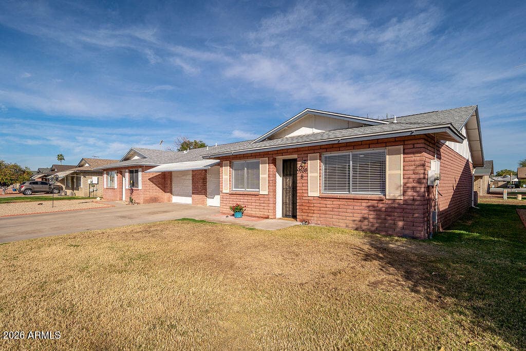 9638 W Cinnabar Ave B — photo 2
