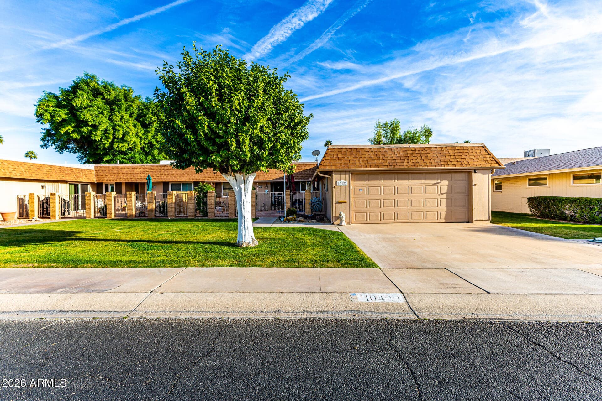 10422 W Roundelay Circle — photo 1