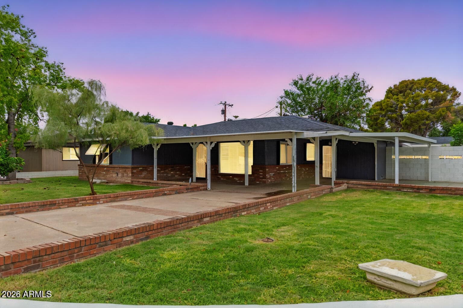 7340 N 7th Ave — photo 1