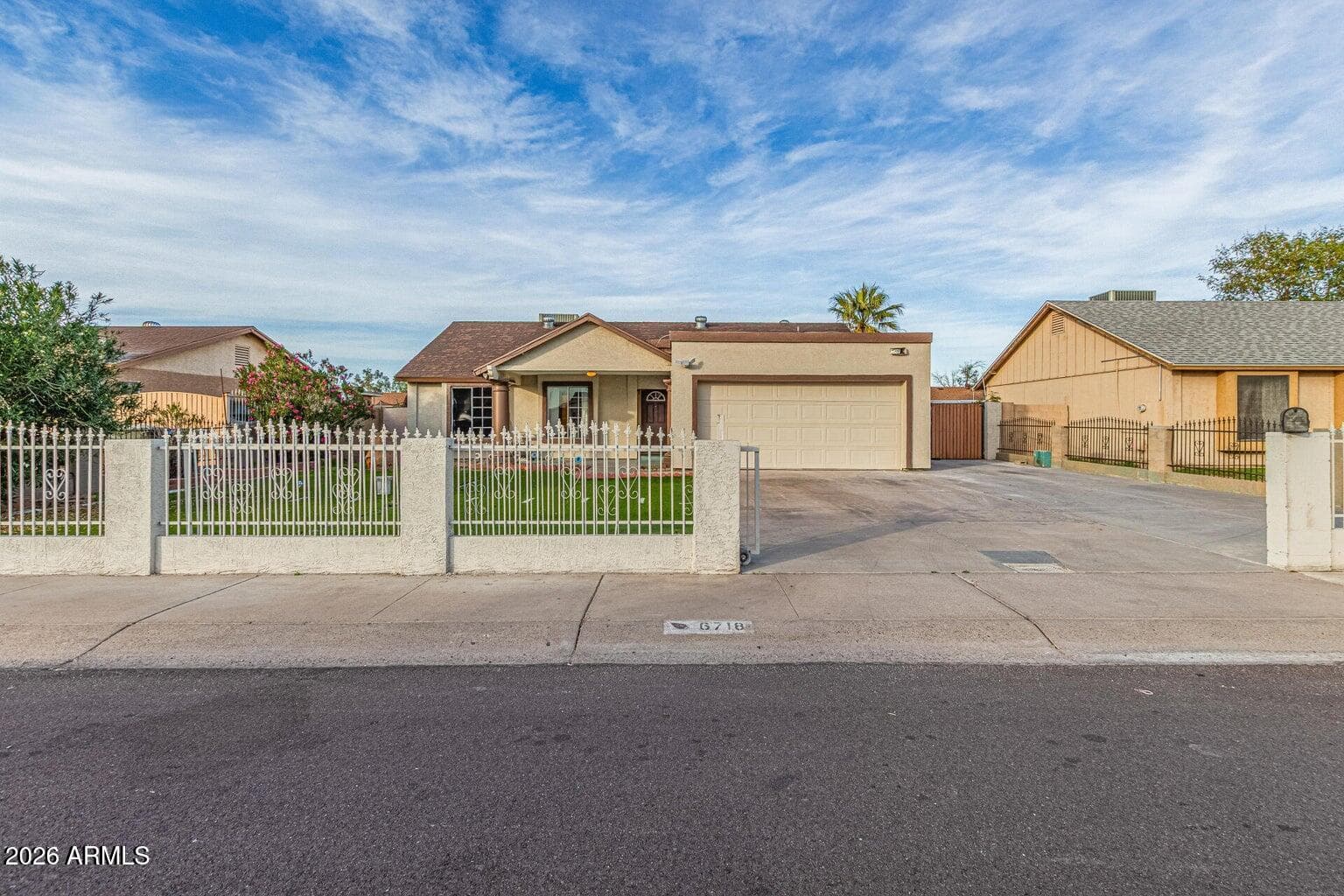 6718 W Catalina Dr — photo 1