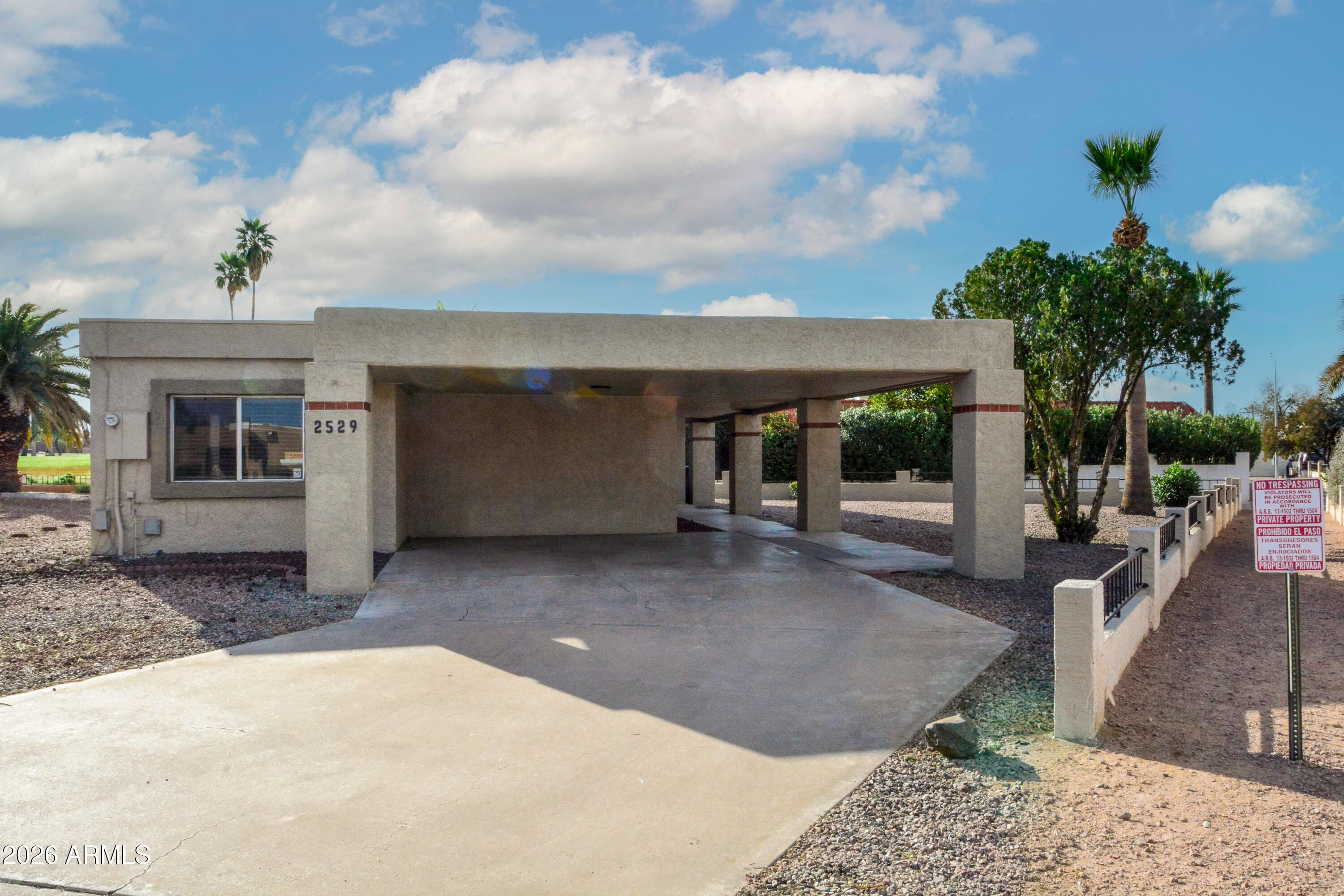 2529 N Doral Circle — photo 2