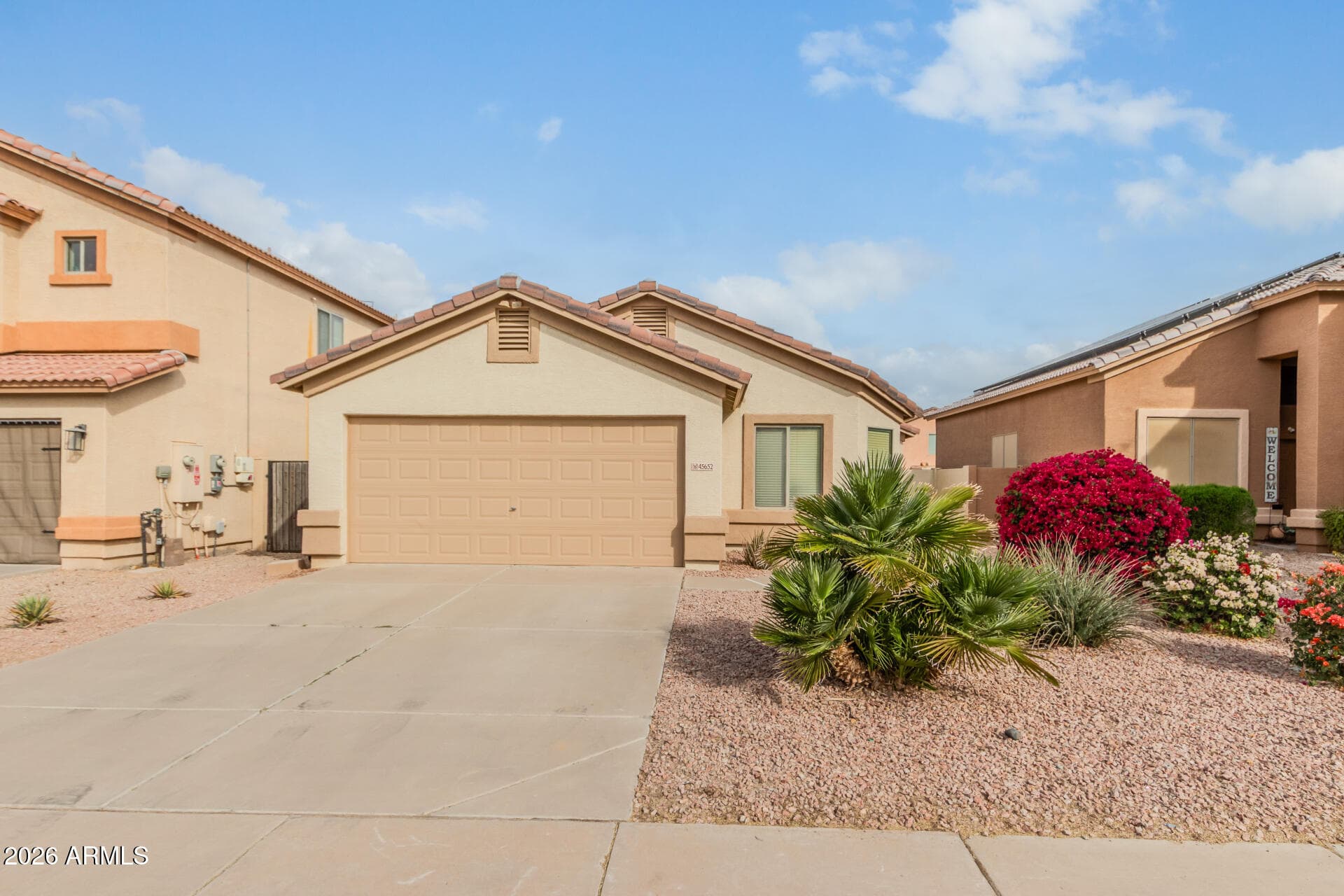 45652 W Windmill Dr — photo 1