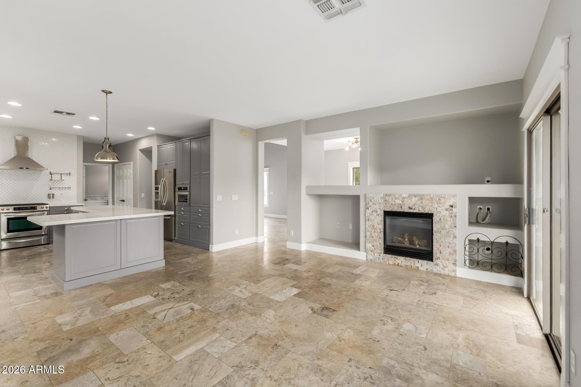 40927 N Columbia Trail — photo 1