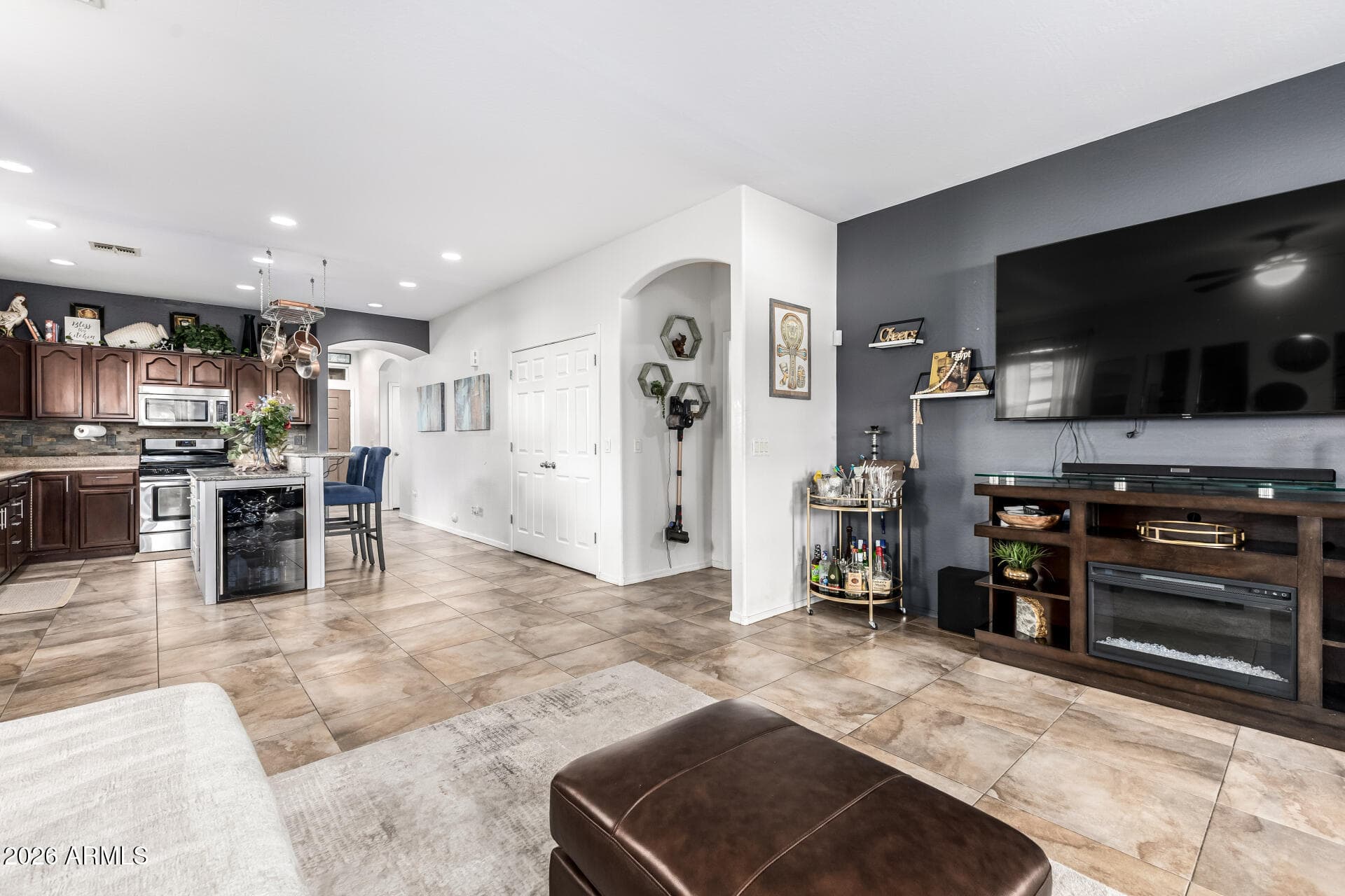 17358 W Adams St — photo 2
