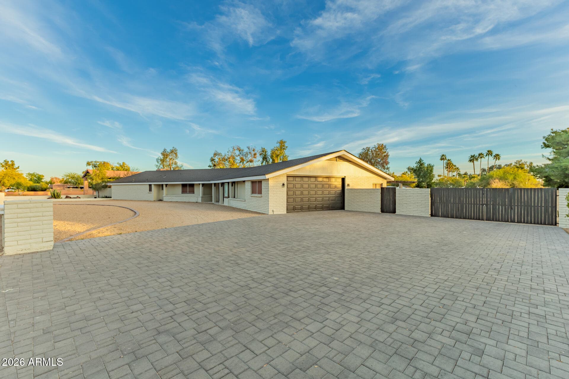 7143 W Union Hills Dr — photo 1