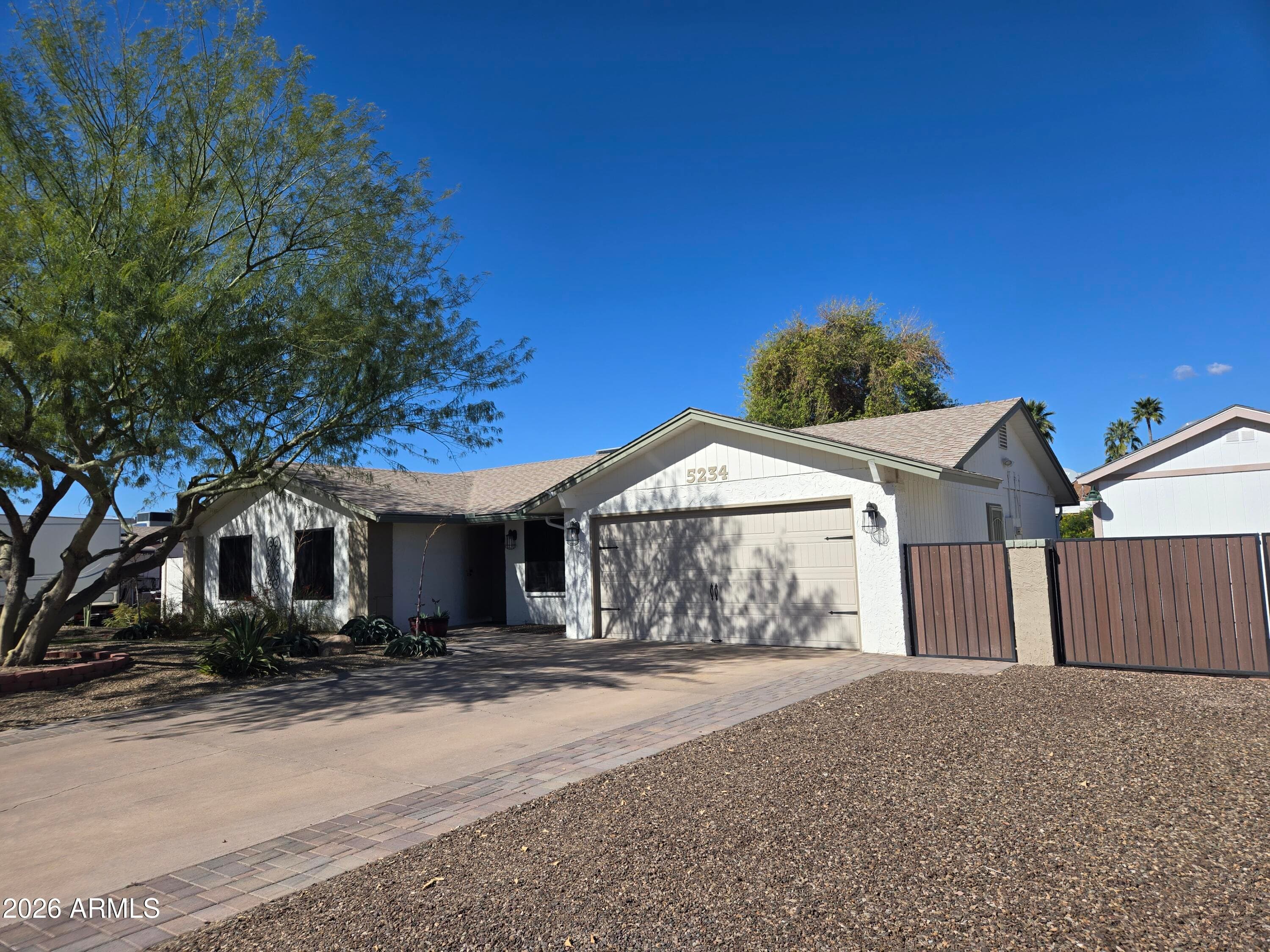5234 E Friess Dr — photo 1